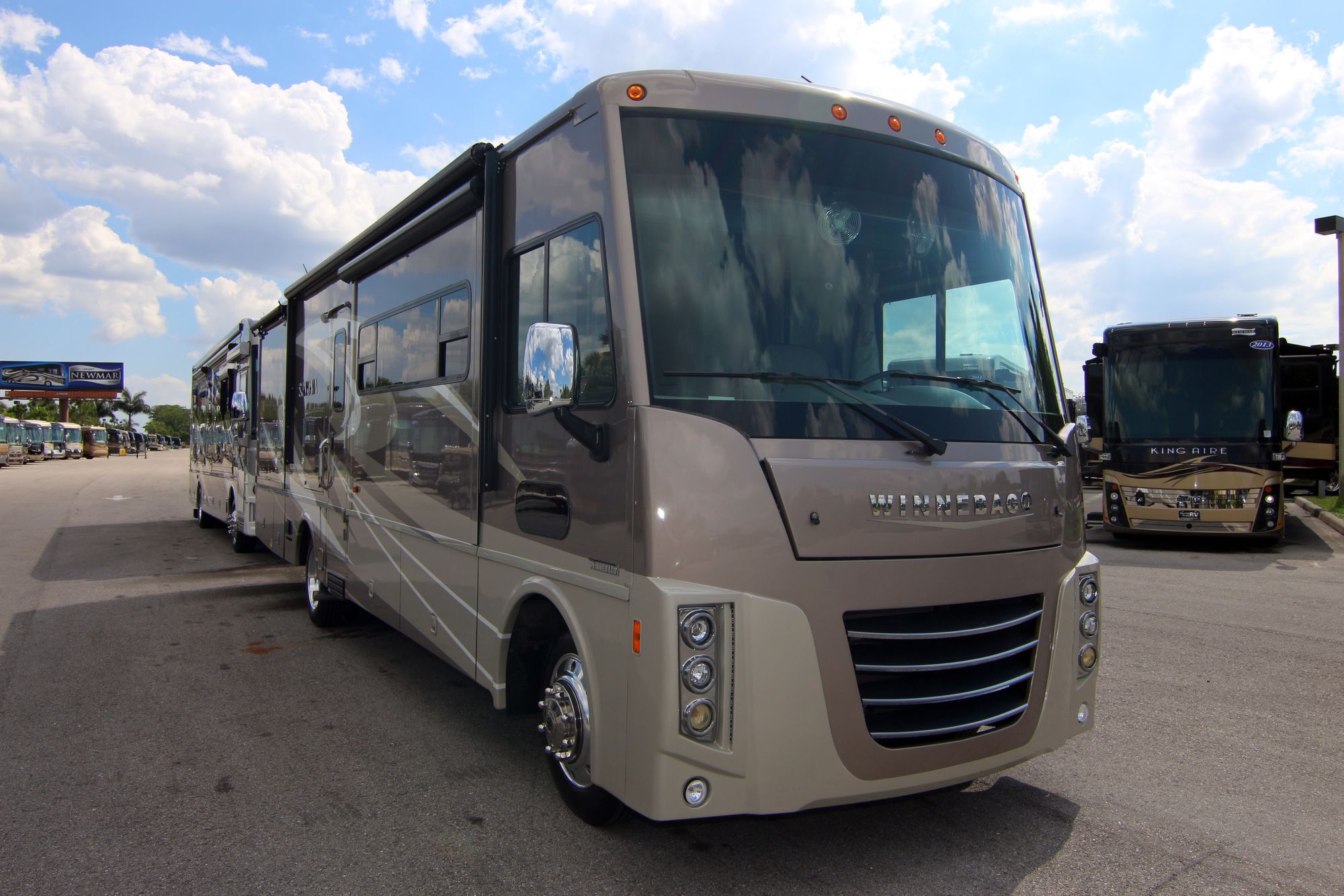 Used 2016 Itasca Sunova 33C Class A  For Sale