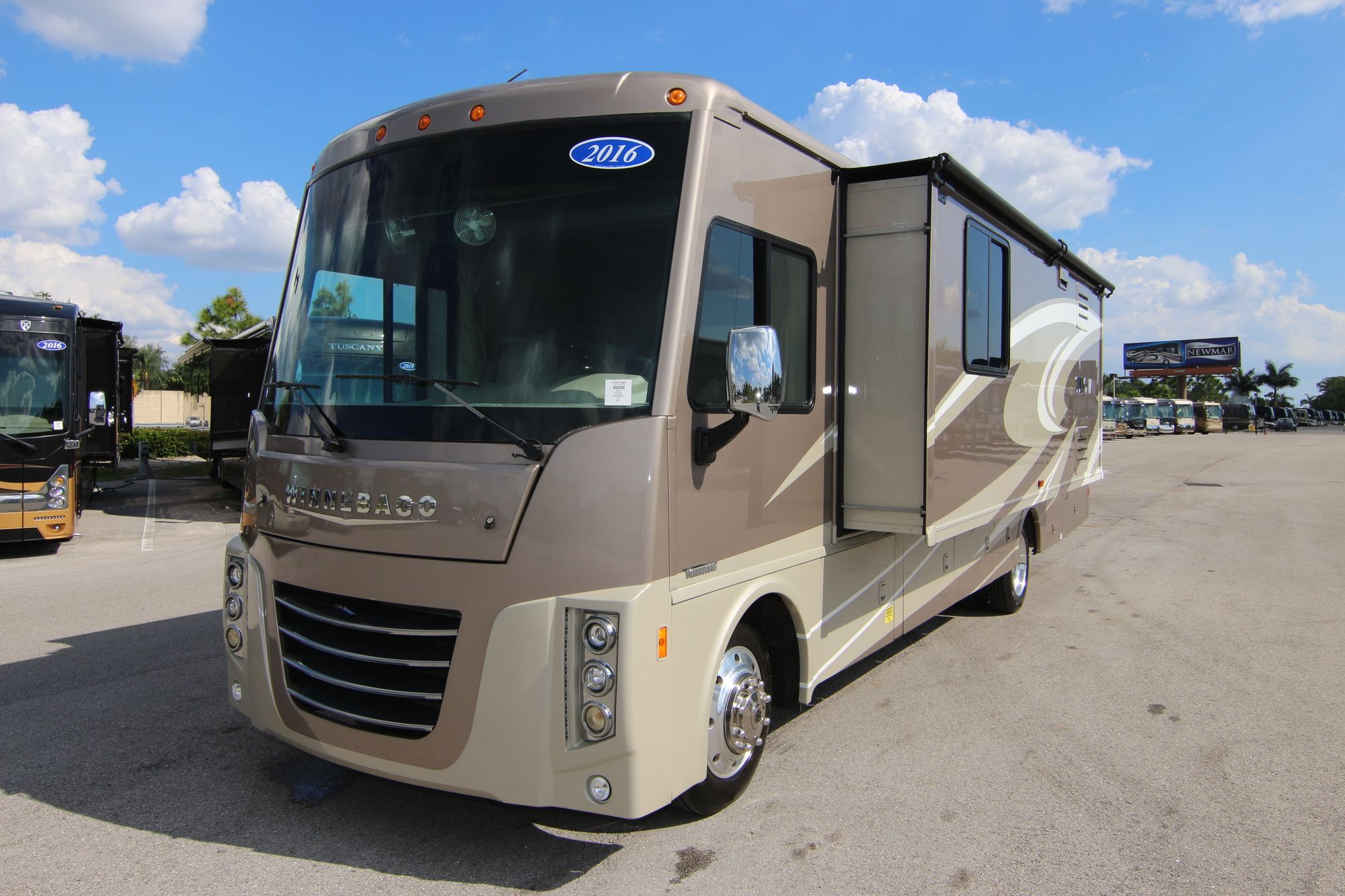 Used 2016 Itasca Sunova 33C Class A  For Sale