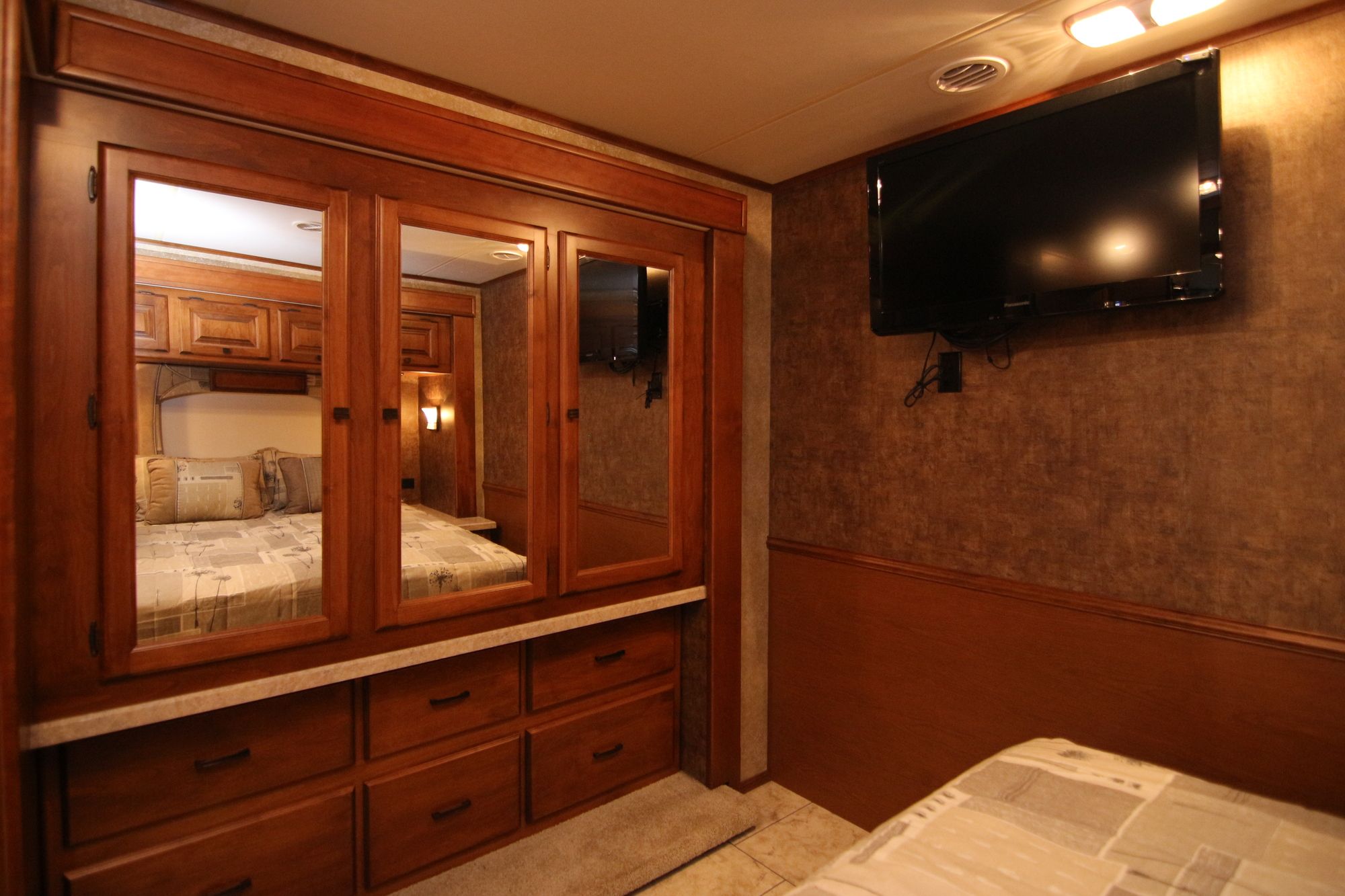 Used 2011 Allegro 35Qba 35QBH Class A  For Sale