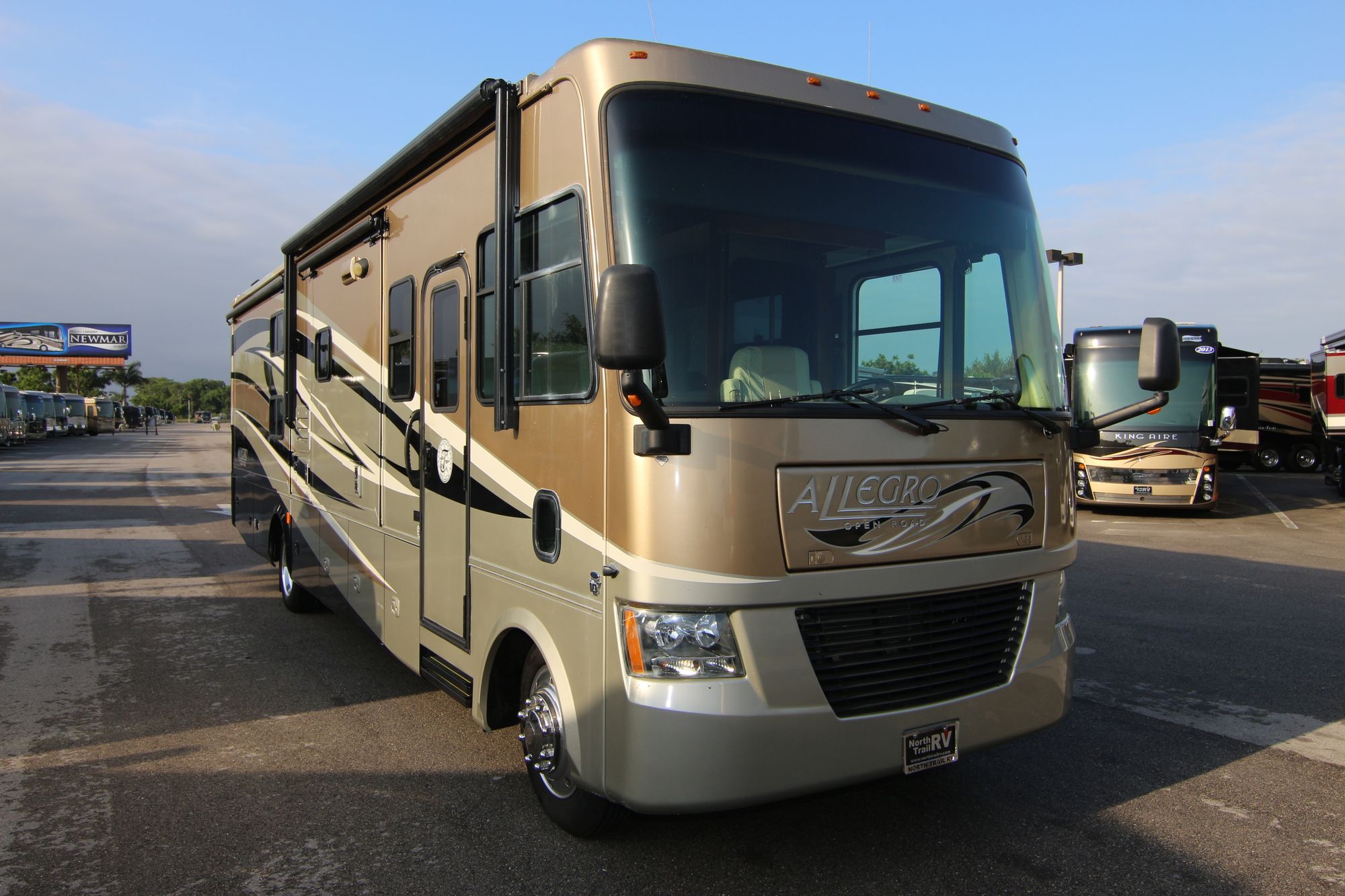 Used 2011 Allegro 35Qba 35QBH Class A  For Sale