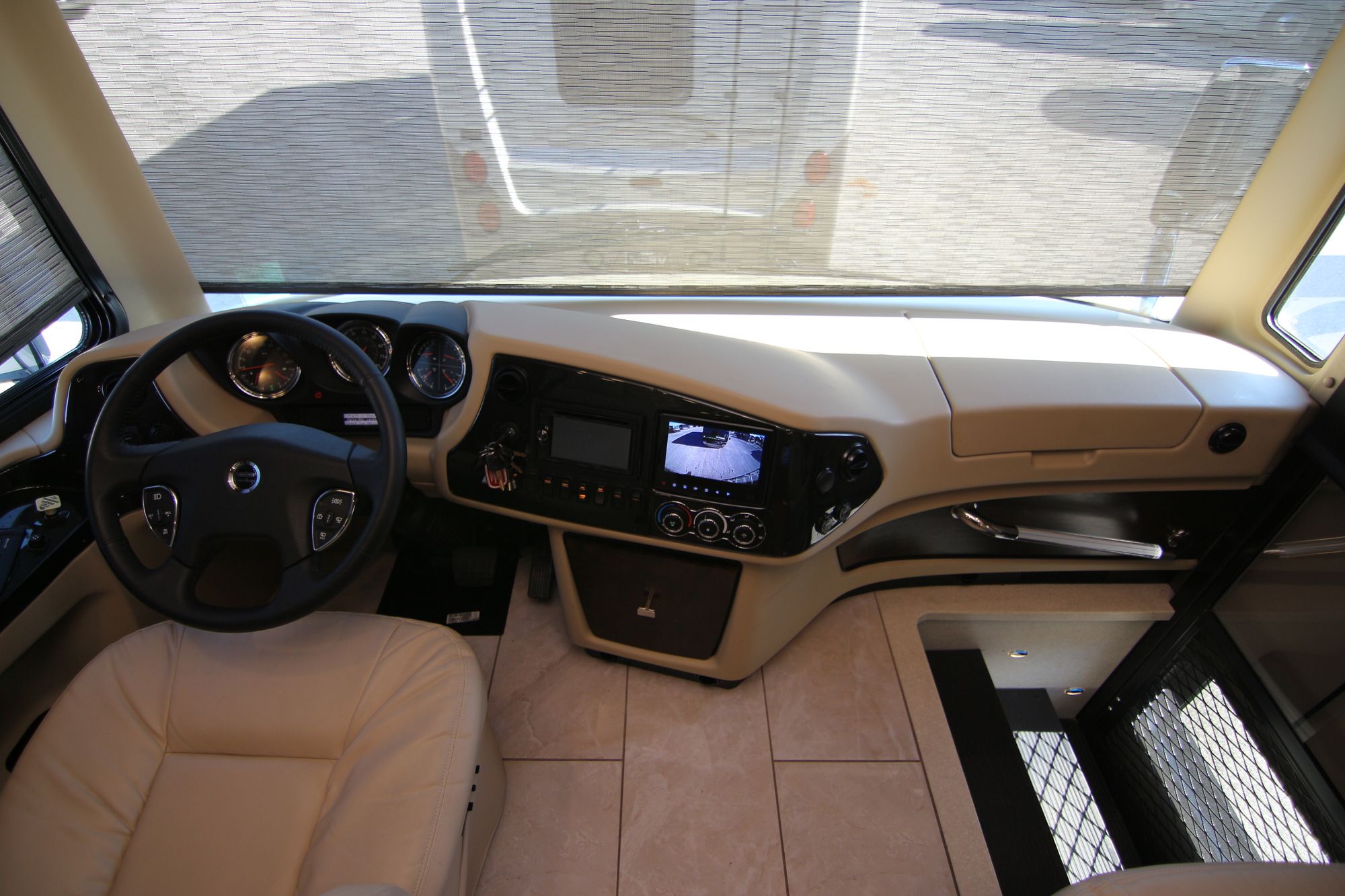 Used 2018 Tiffin Motor Homes Phaeton 40QKH Class A  For Sale