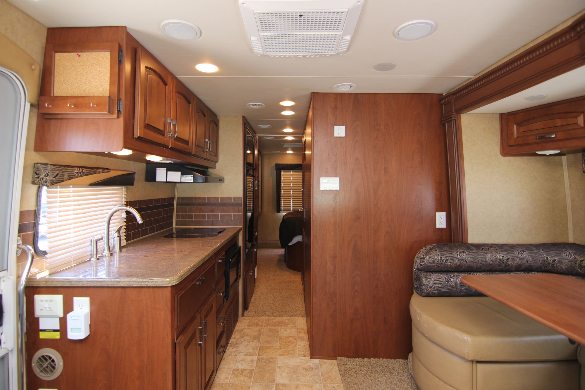 Used 2013 Jayco Melbourne 28F Class C  For Sale