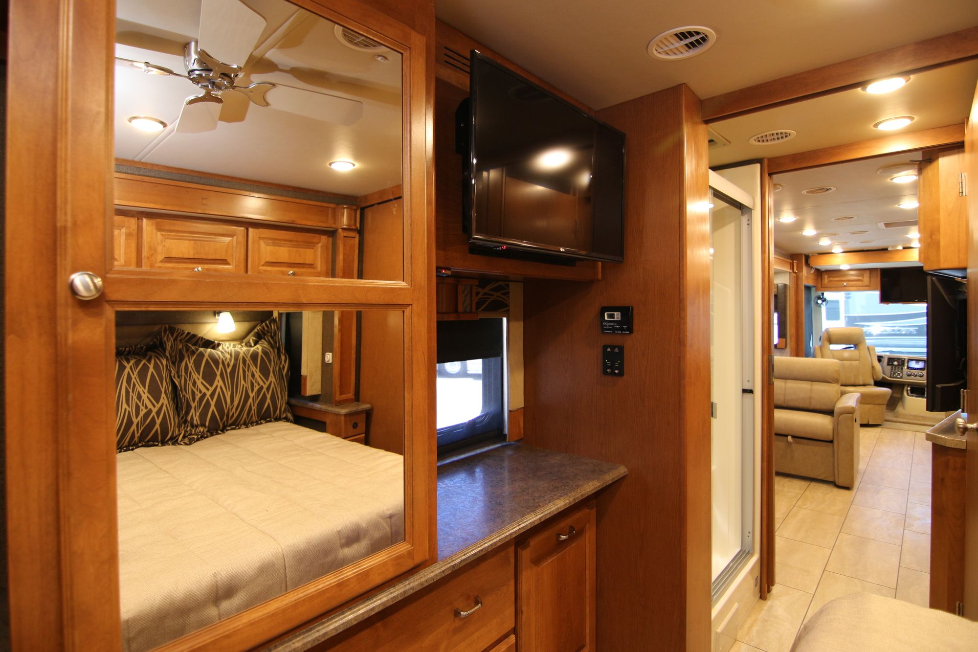 Used 2017 Tiffin Motor Homes Allegro 32SA Class A  For Sale