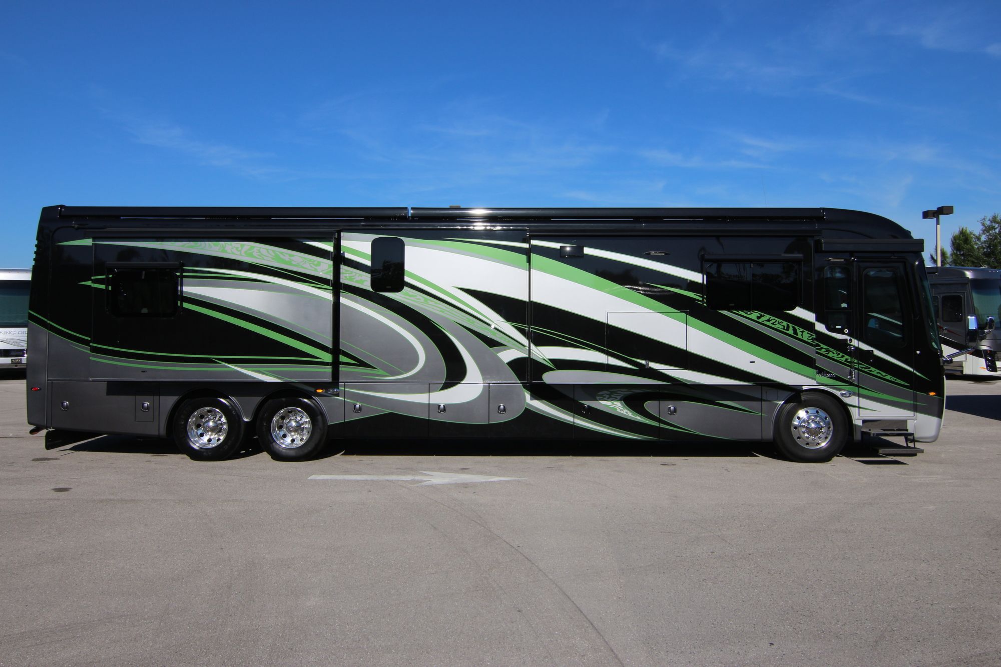 Used 2016 Entegra Anthem 44DLQ Class A  For Sale