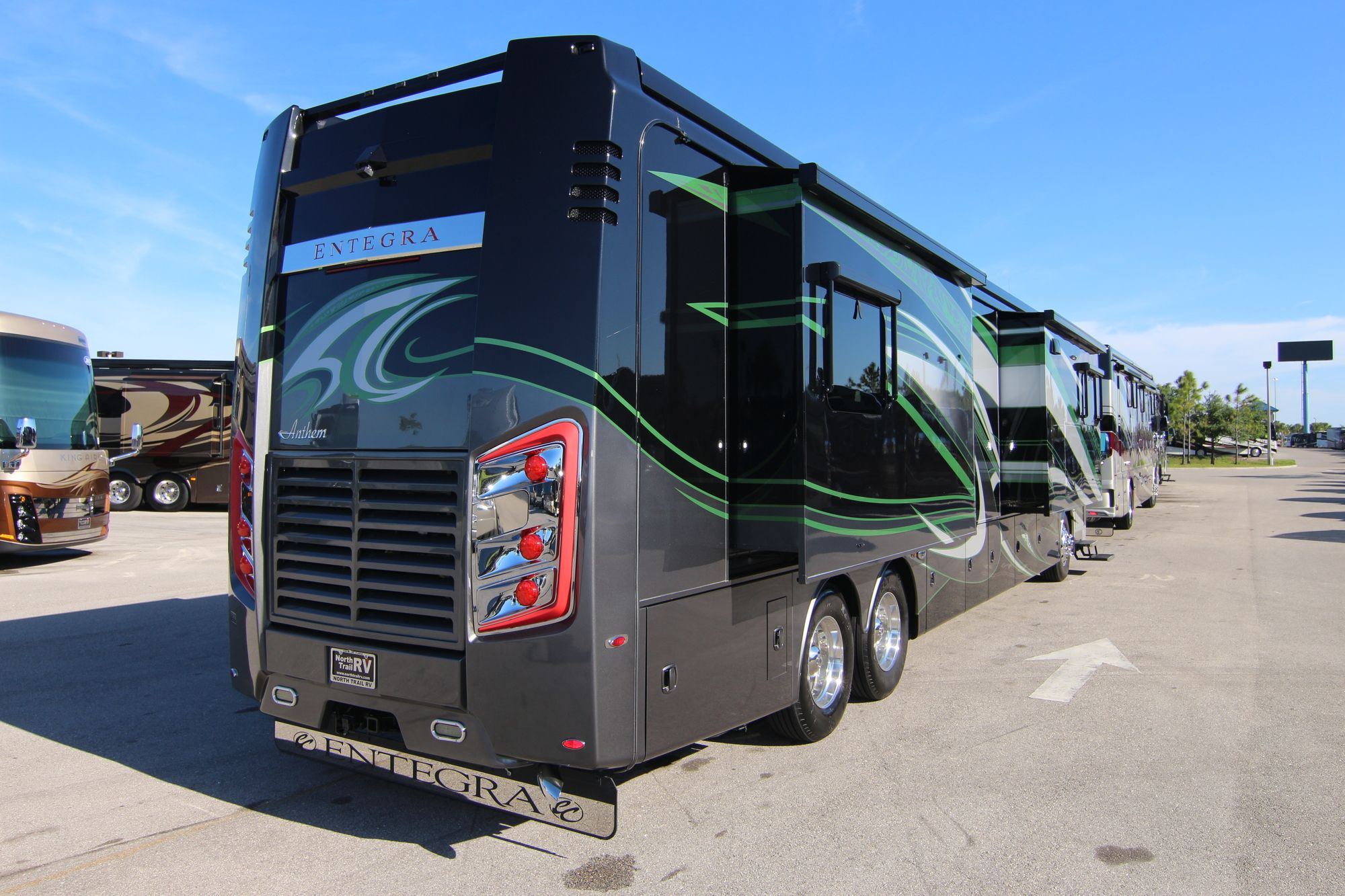 Used 2016 Entegra Anthem 44DLQ Class A  For Sale