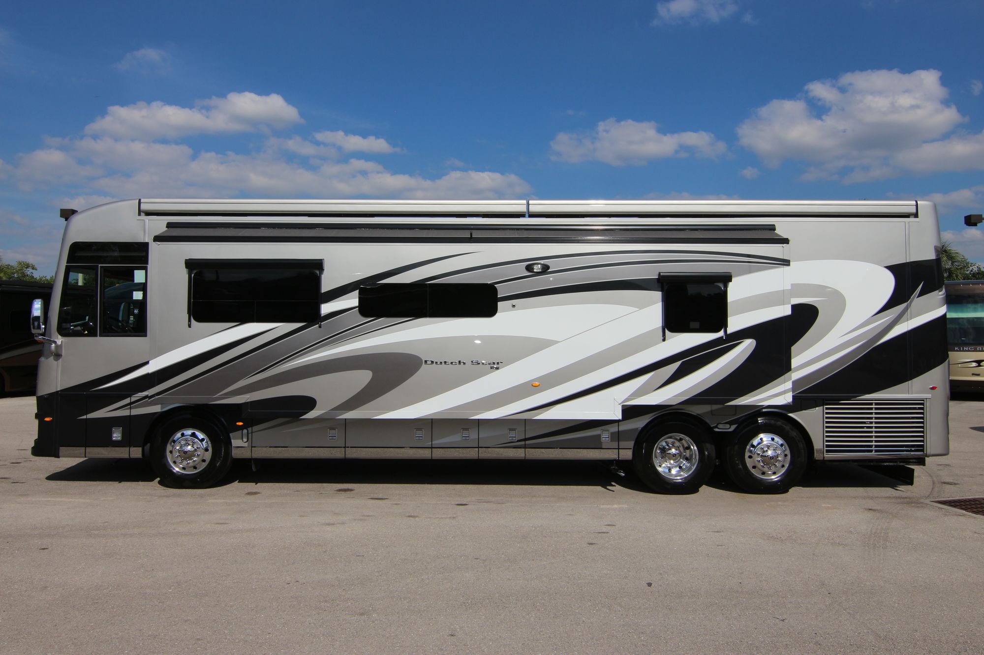 New 2019 Newmar Dutch Star 4002 Class A  For Sale