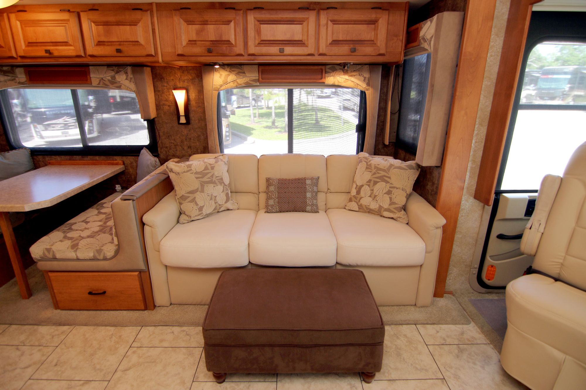 Used 2011 Tiffin Motor Homes Allegro 34TGA Class A  For Sale