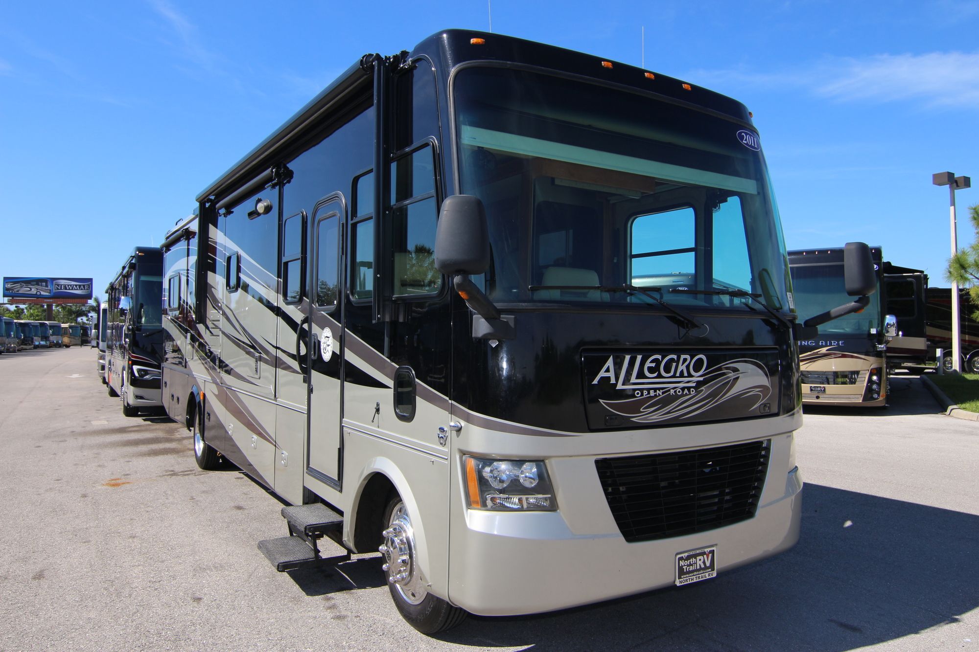 Used 2011 Tiffin Motor Homes Allegro 34TGA Class A  For Sale