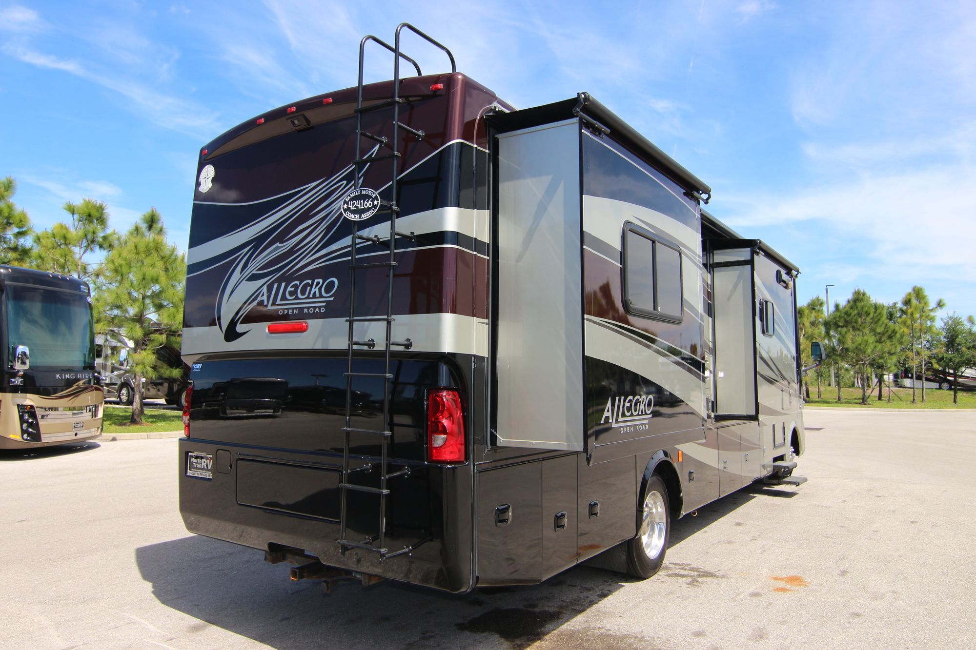 Used 2011 Tiffin Motor Homes Allegro 34TGA Class A  For Sale