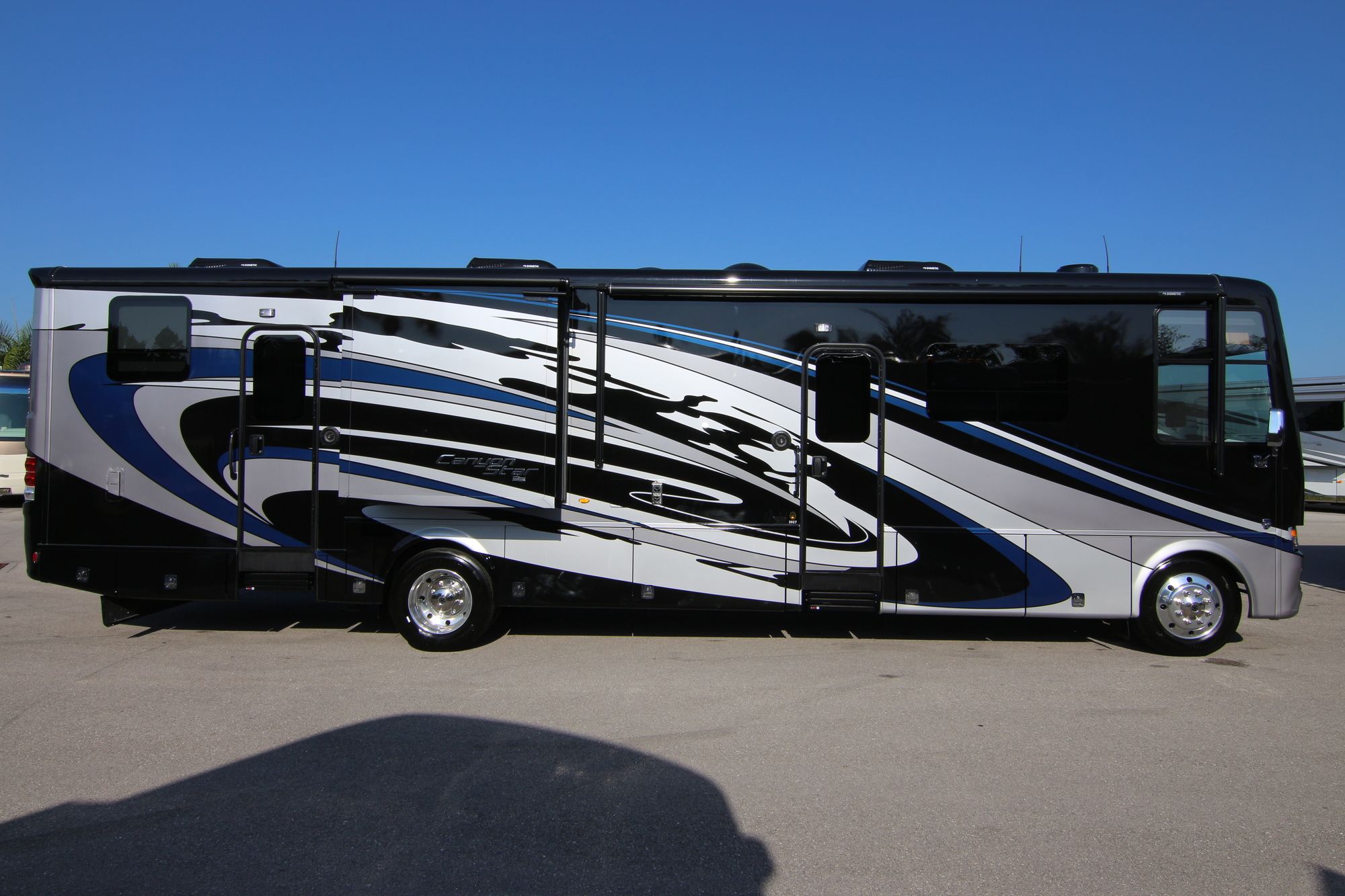 New 2019 Newmar Canyon Star TOYHAULER Class A  For Sale