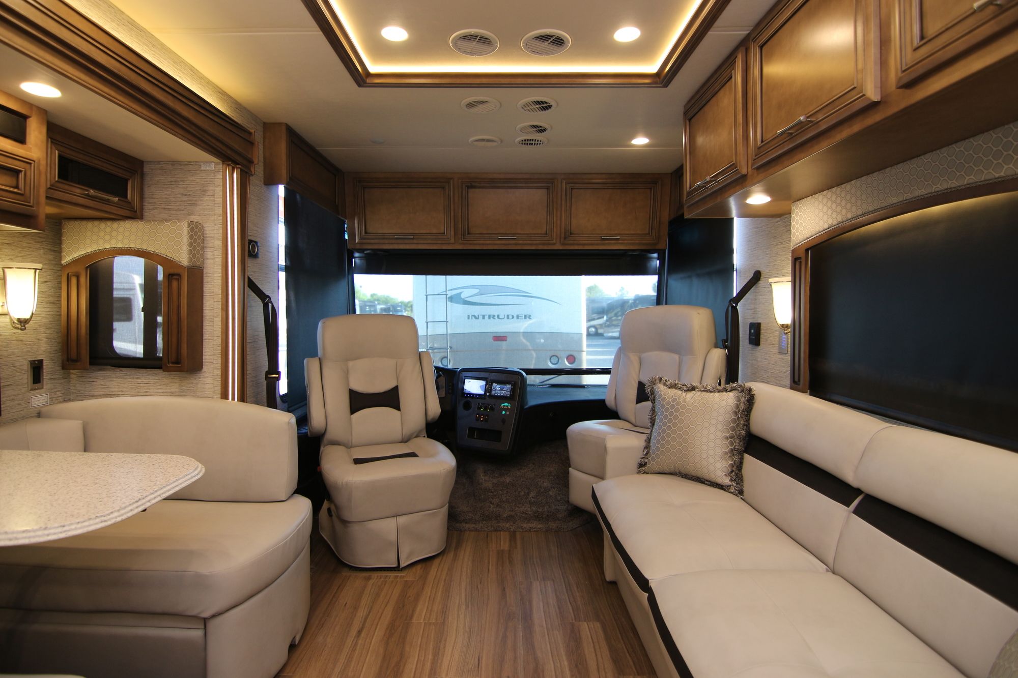 New 2019 Newmar Canyon Star TOYHAULER Class A  For Sale