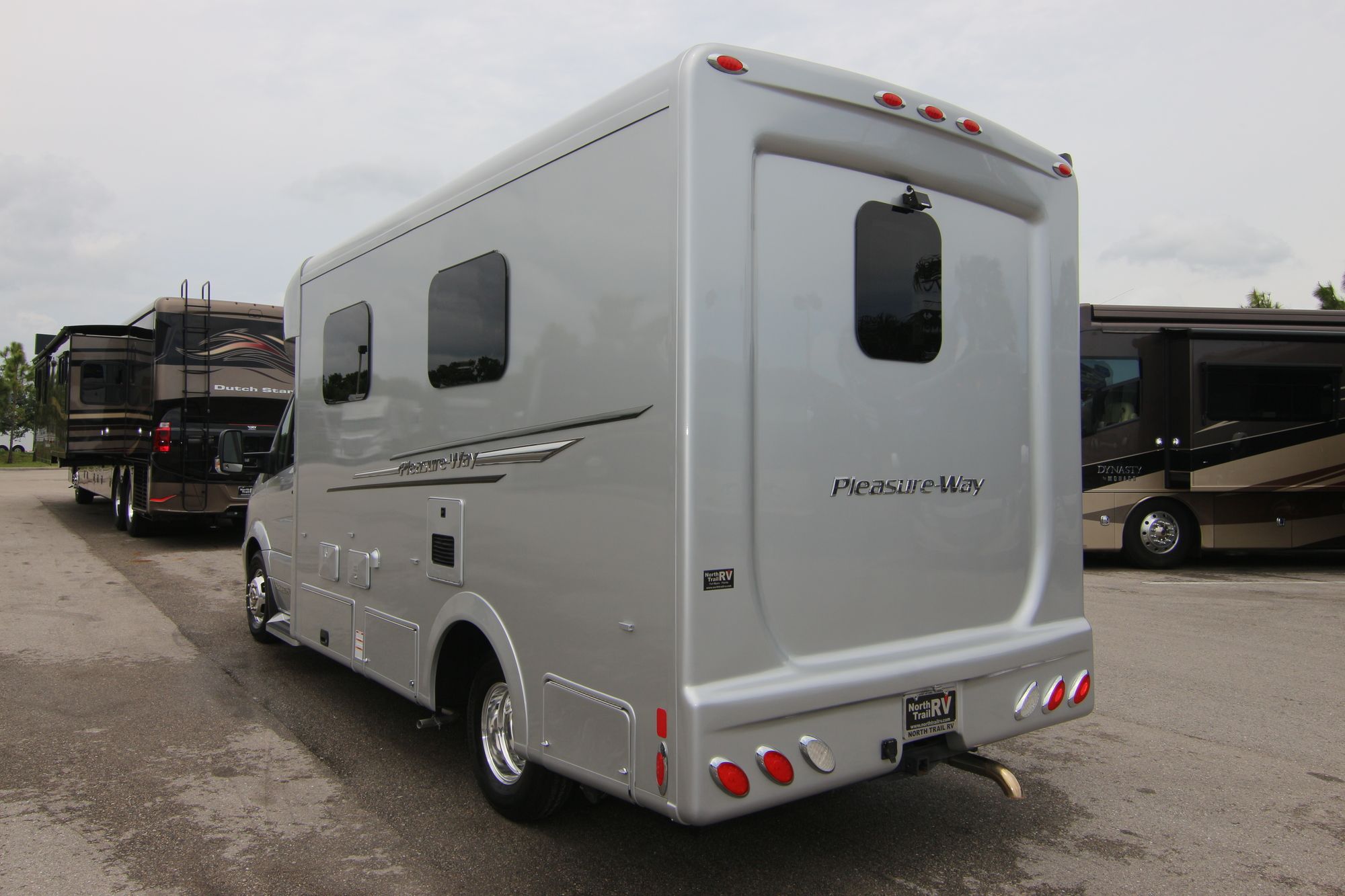 Used 2018 Pleasure-Way Plateau XLMB Class C  For Sale