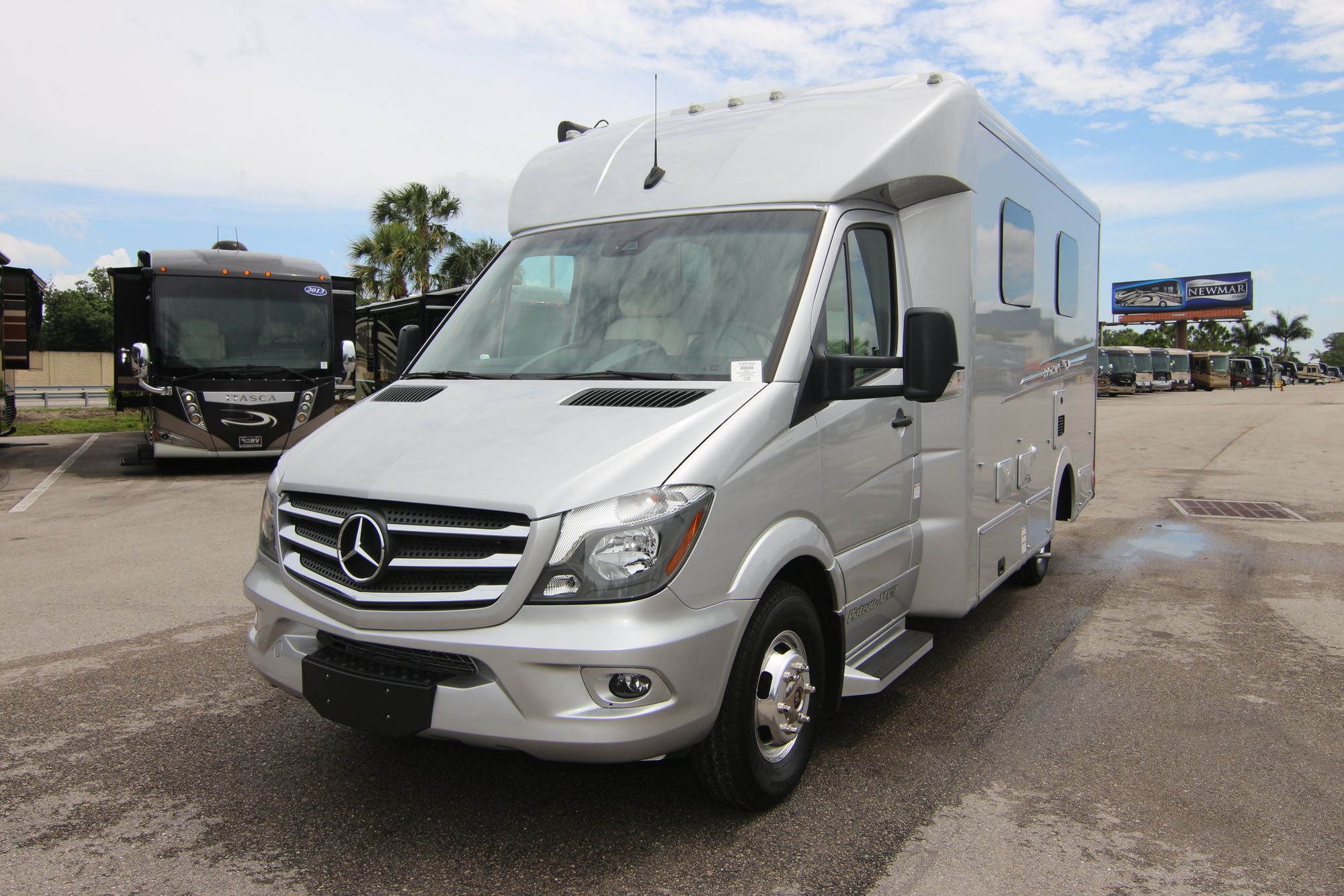 Used 2018 Pleasure-Way Plateau XLMB Class C  For Sale