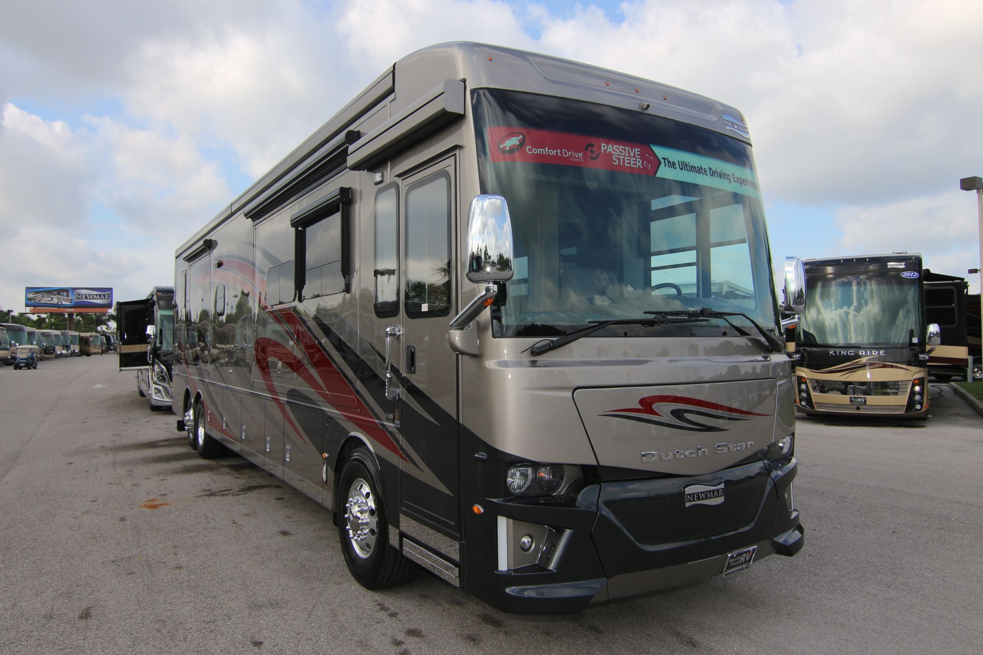 New 2019 Newmar Dutch Star 4326 Class A  For Sale