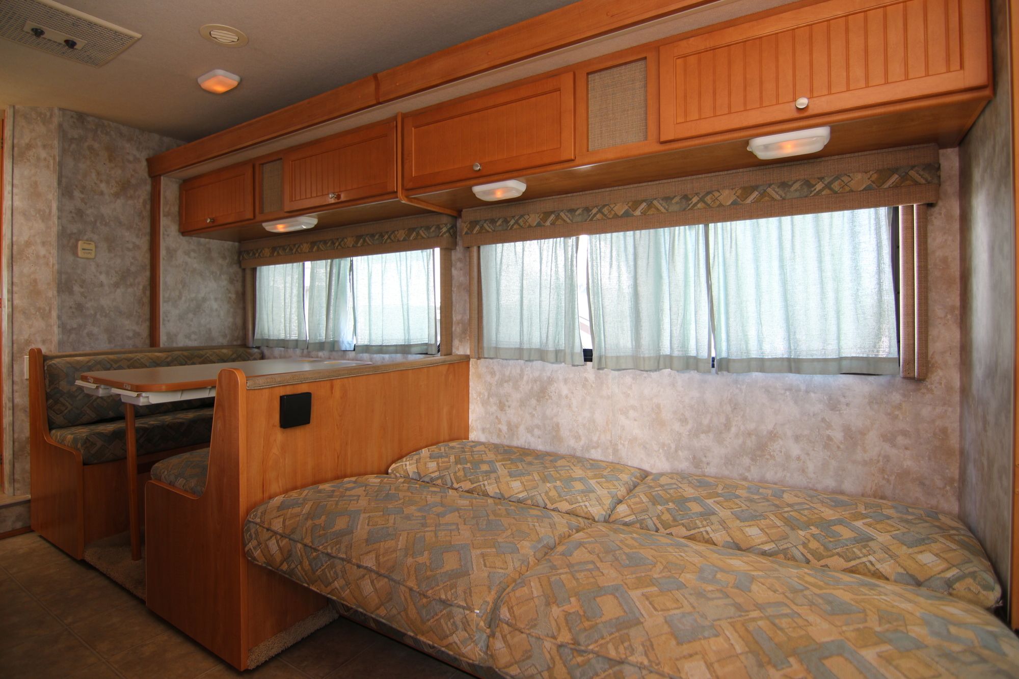 Used 2007 Winnebago Access 31C Class C  For Sale