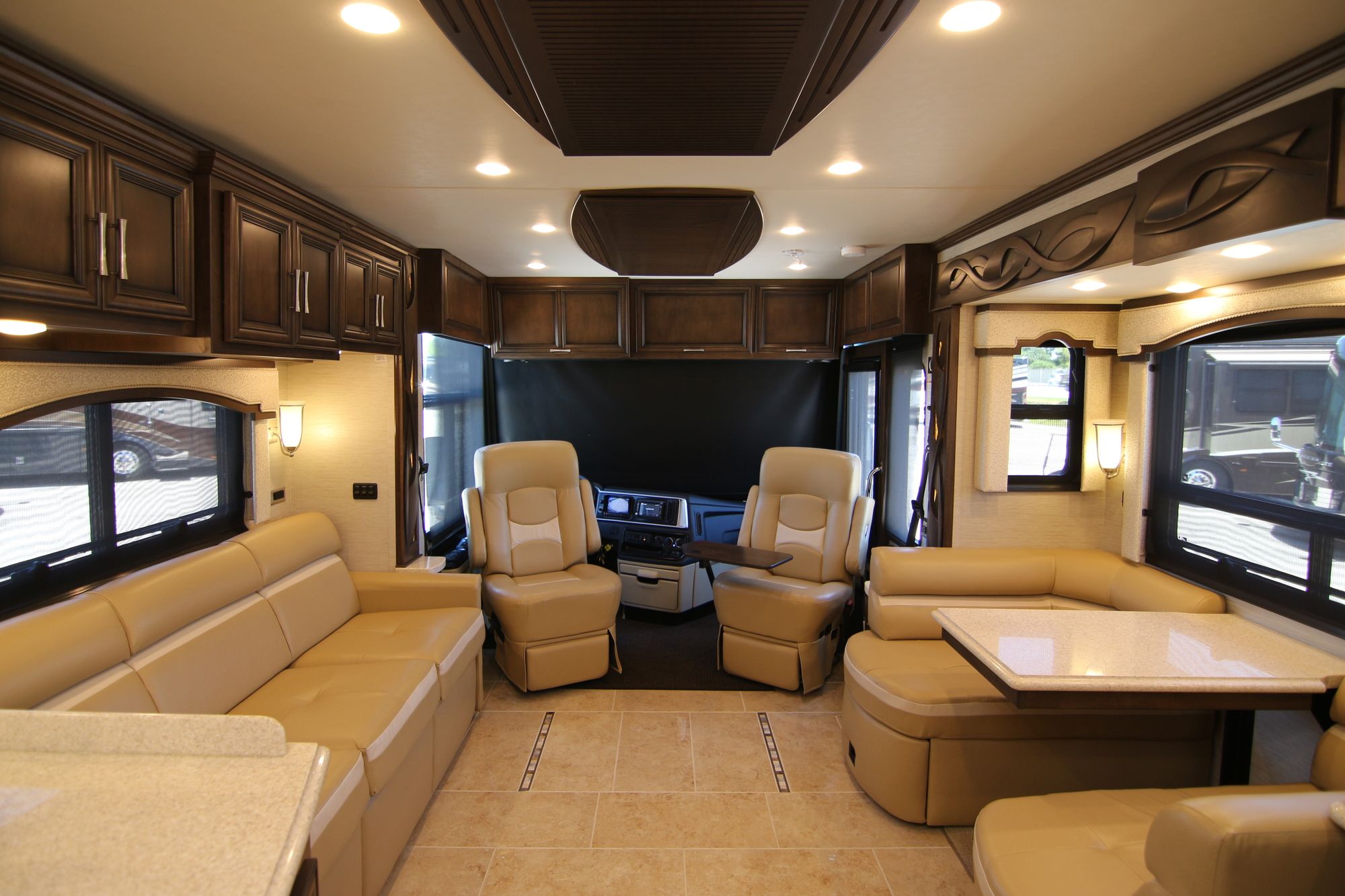 Used 2018 Newmar Ventana 3436 Class A  For Sale