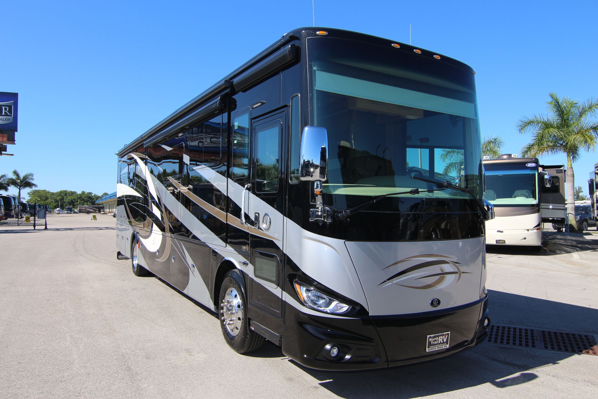 New 2019 Tiffin Motor Homes Phaeton 40IH Class A  For Sale