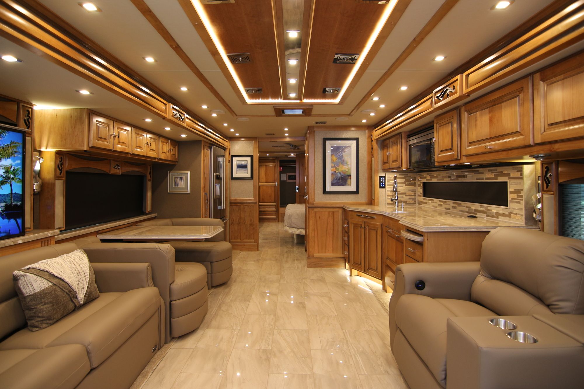 New 2019 Tiffin Motor Homes Phaeton 40IH Class A  For Sale