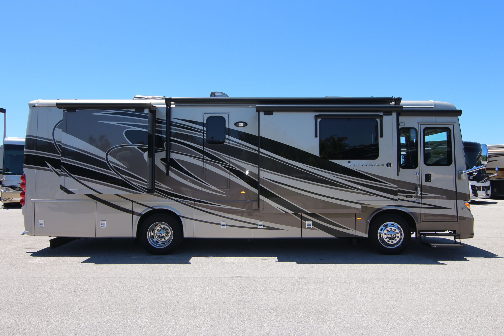 Used 2018 Newmar Ventana 3436 Class A  For Sale