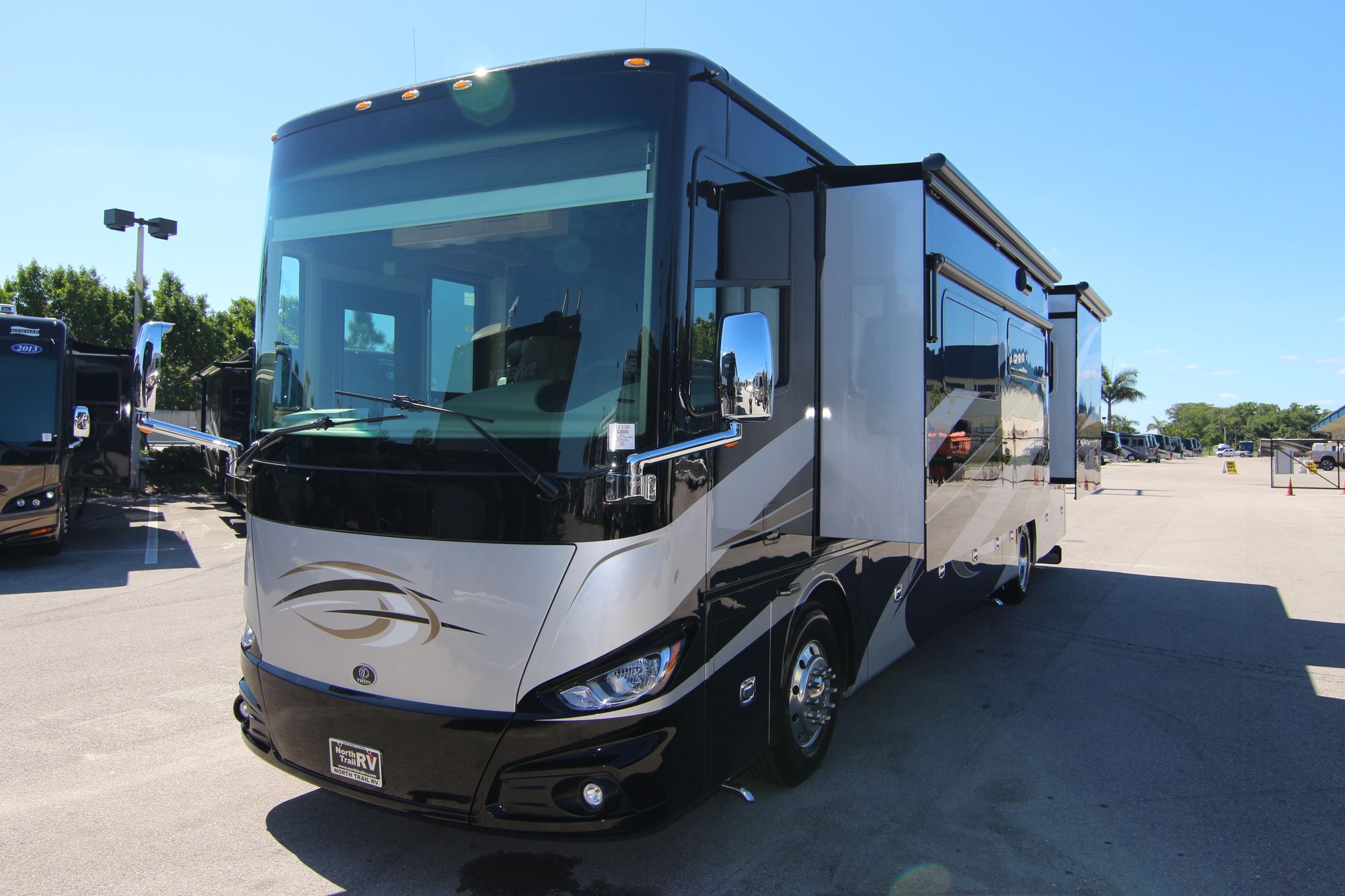 New 2019 Tiffin Motor Homes Phaeton 40IH Class A  For Sale