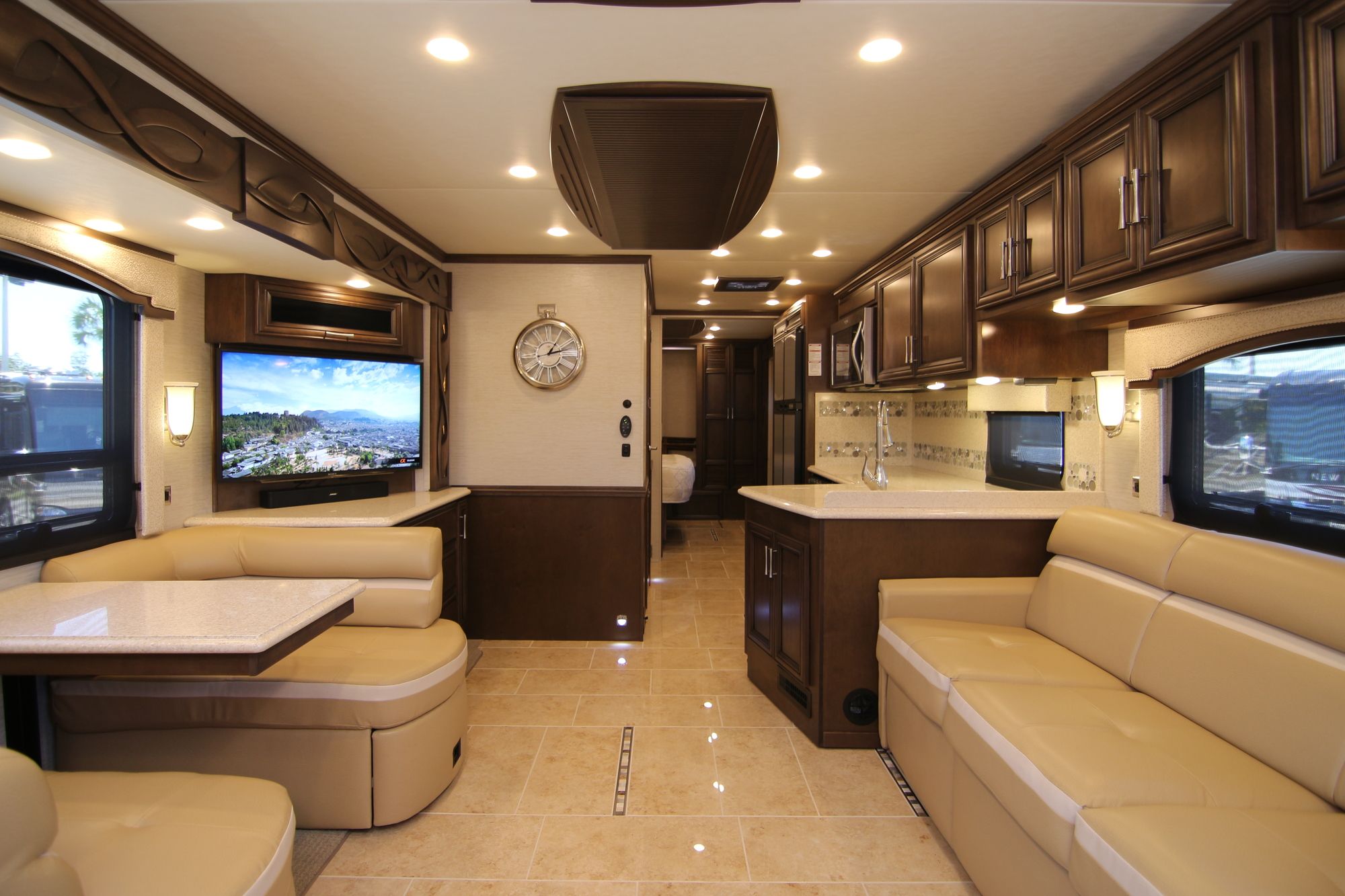 Used 2018 Newmar Ventana 3436 Class A  For Sale