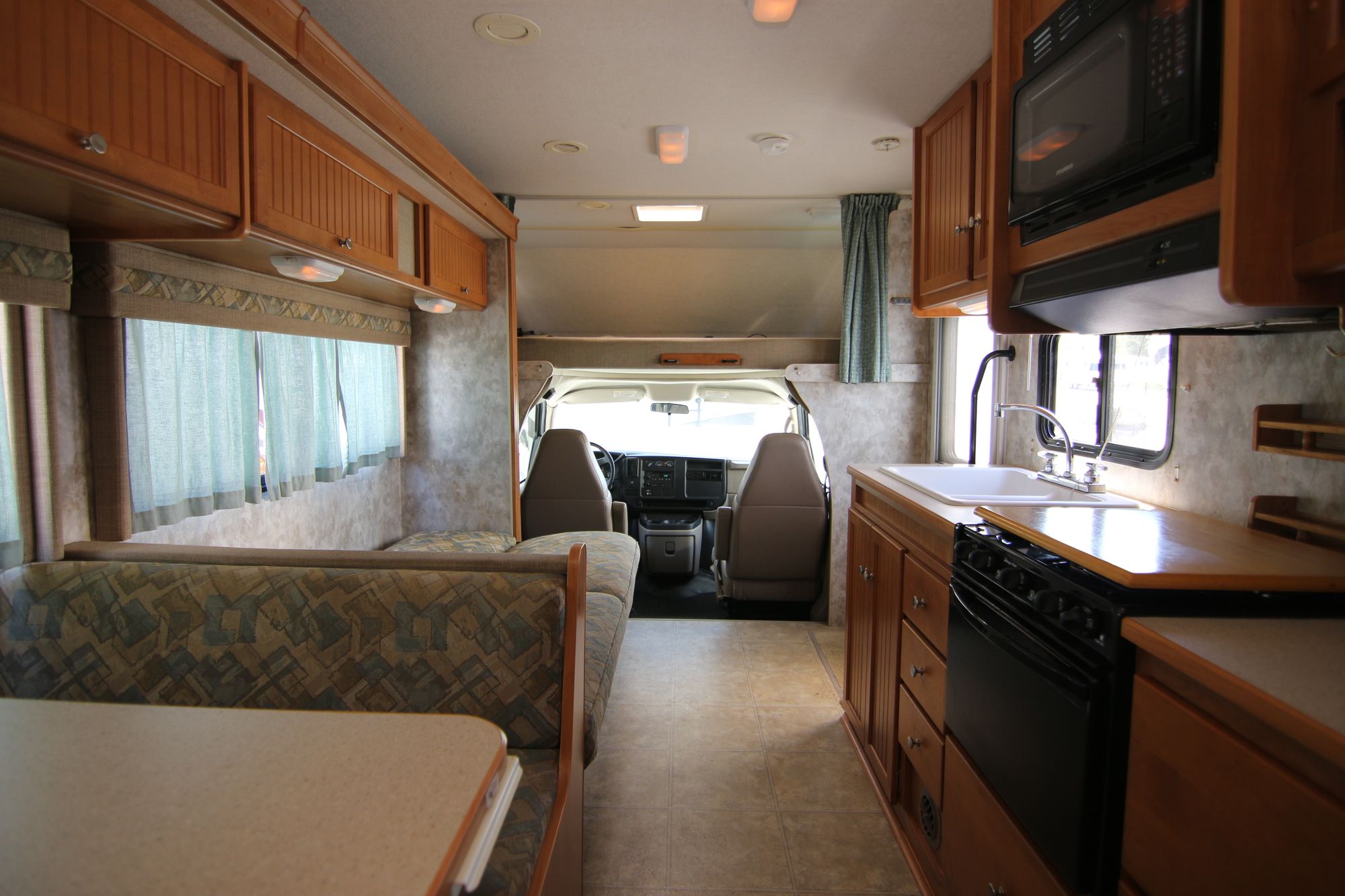 Used 2007 Winnebago Access 31C Class C  For Sale