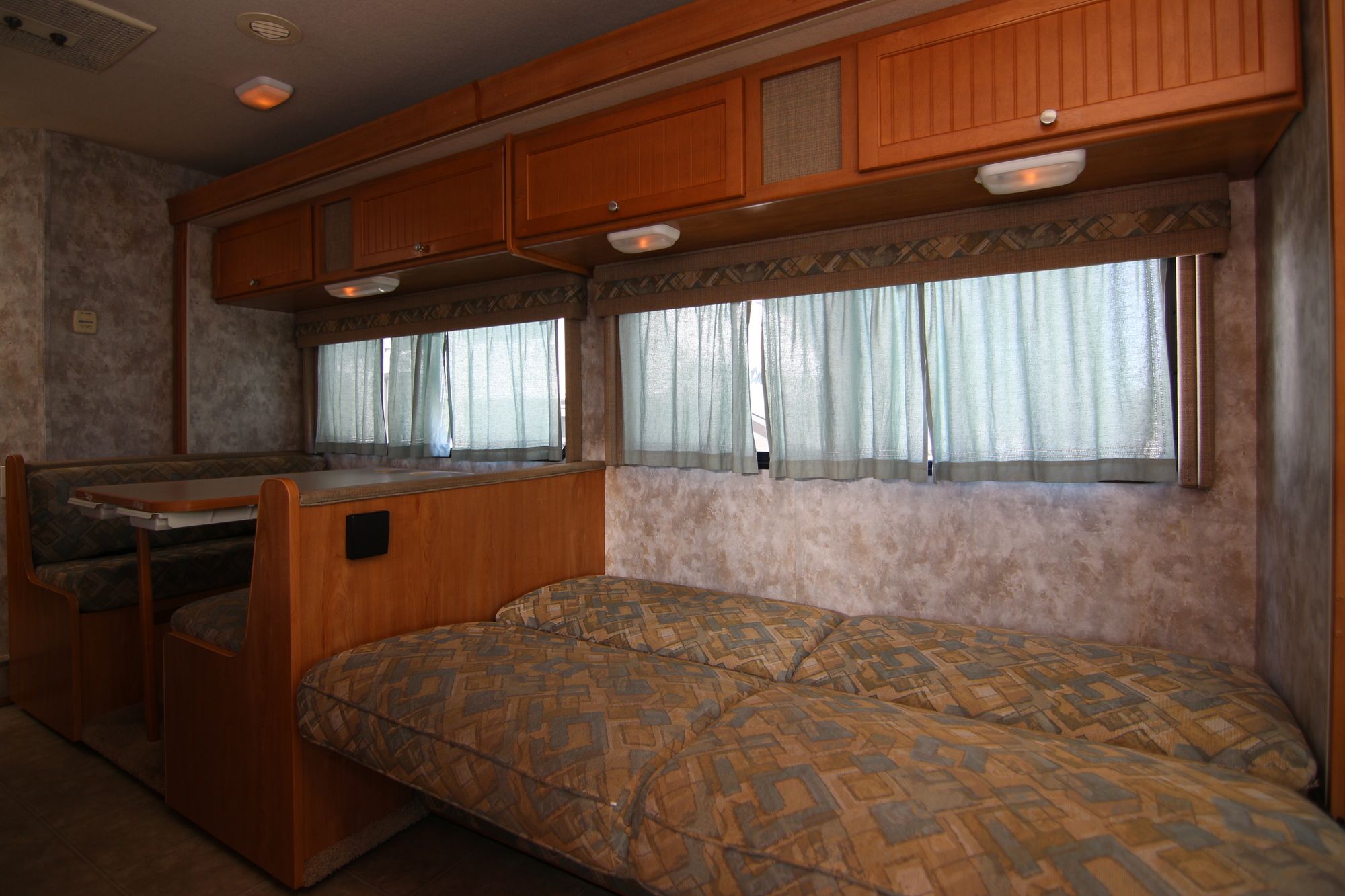 Used 2007 Winnebago Access 31C Class C  For Sale