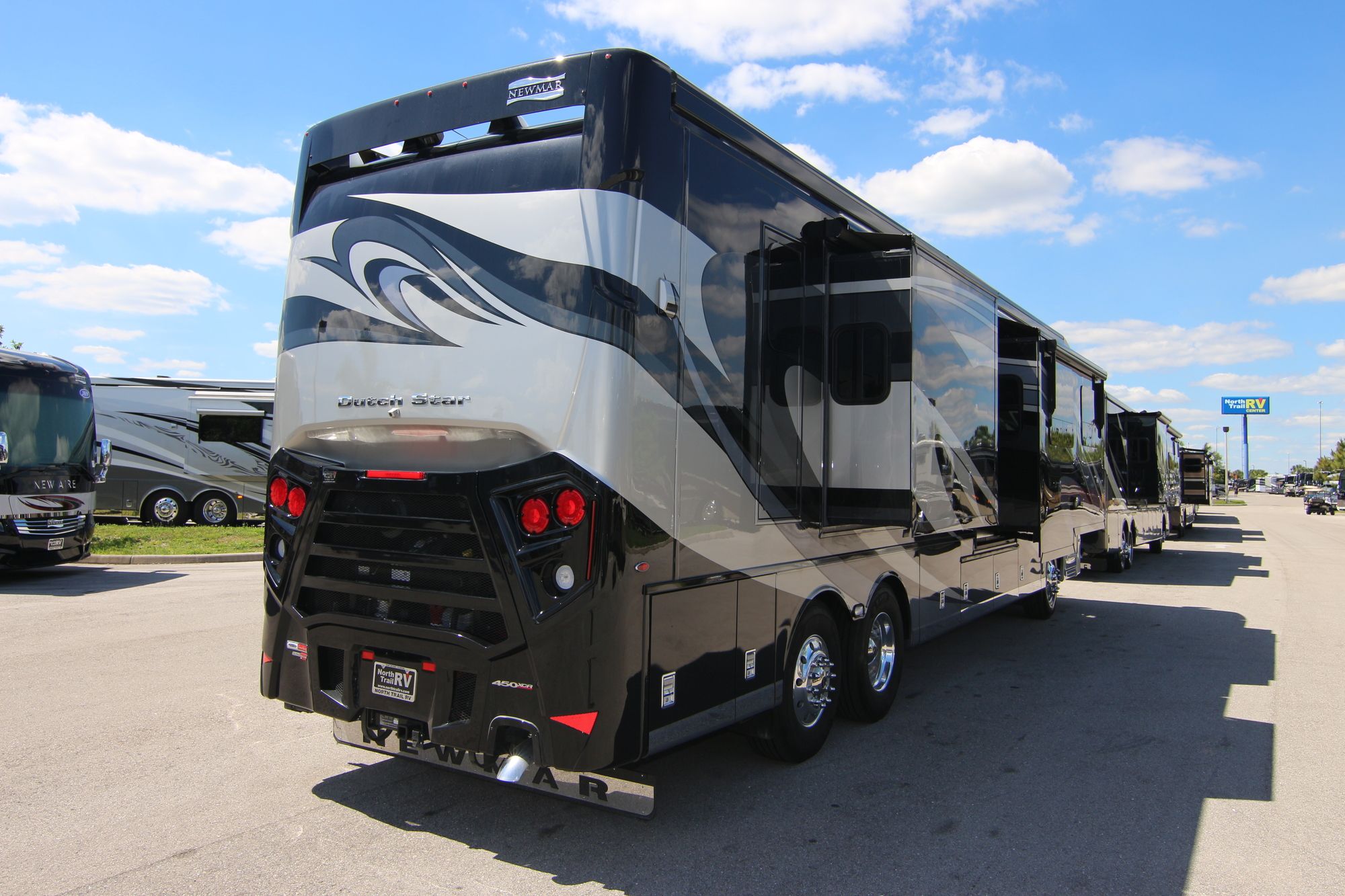 New 2019 Newmar Dutch Star 4002 Class A  For Sale