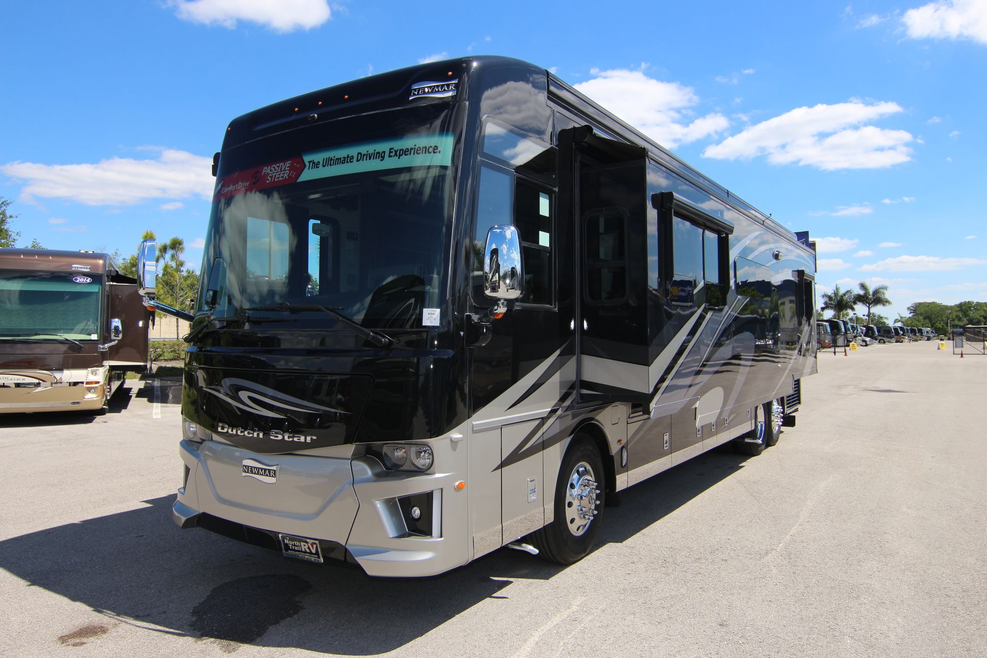 New 2019 Newmar Dutch Star 4002 Class A  For Sale