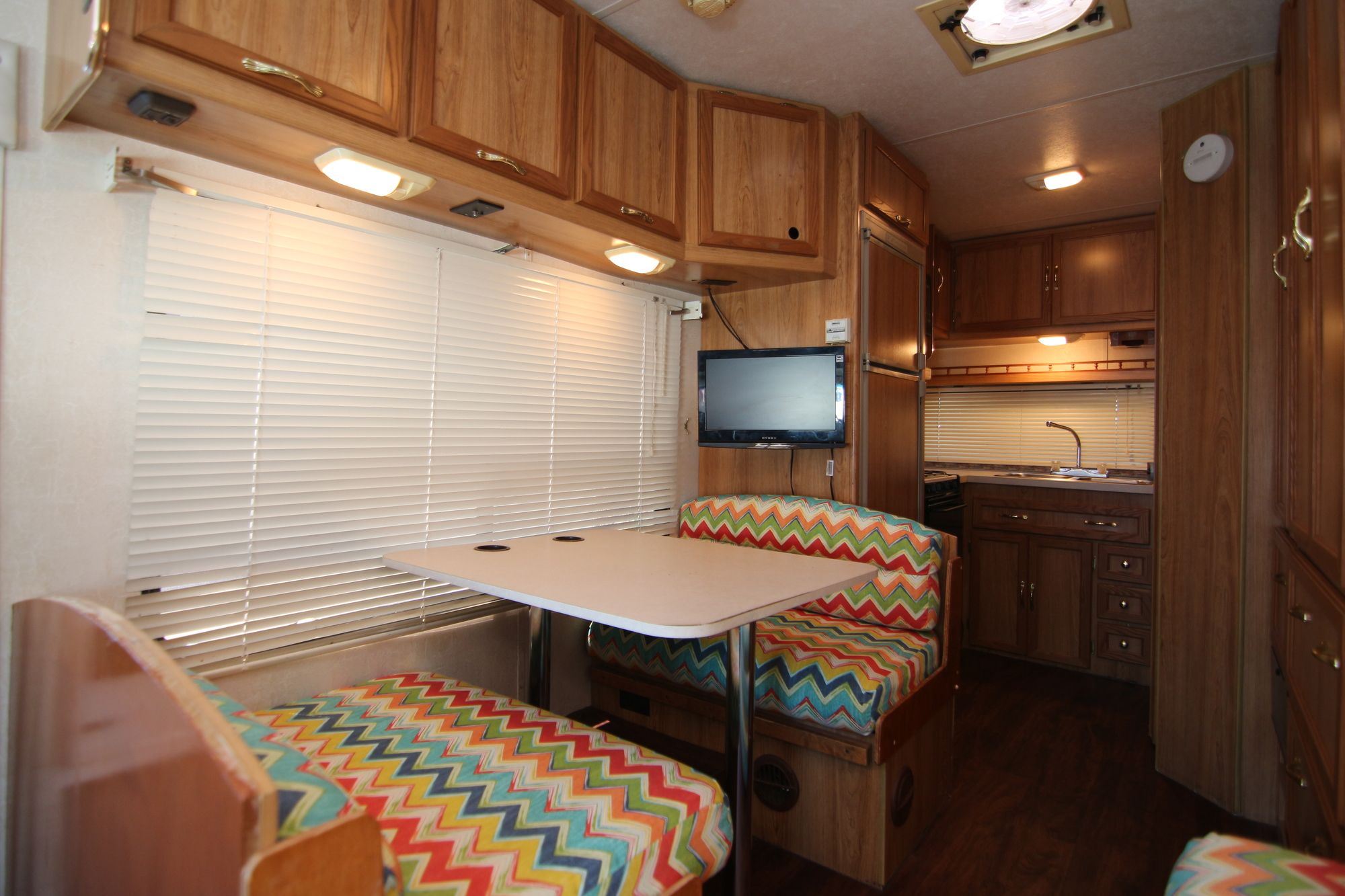 Used 2000 Coachmen Catalina 22RK Class C  For Sale