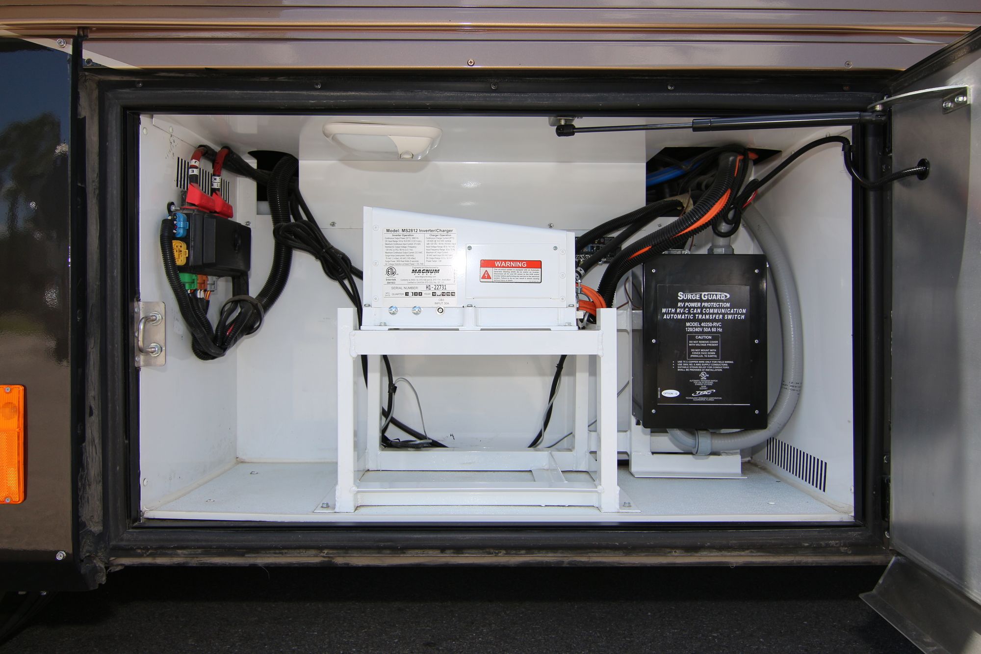 Used 2014 Fleetwood Revolution 42W Class A  For Sale