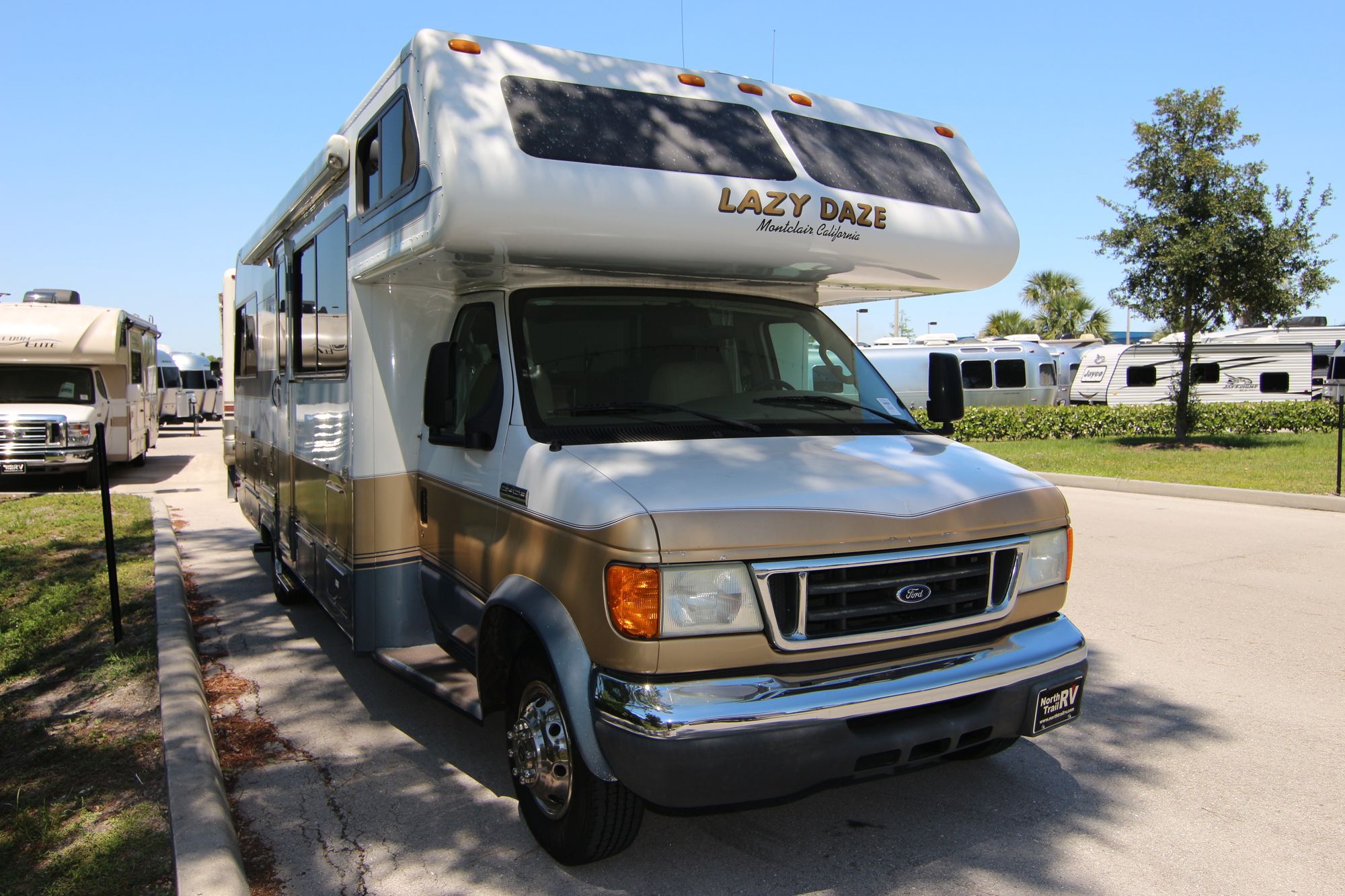 Used 2006 Lazy Daze Mid Bath 27 Class C  For Sale