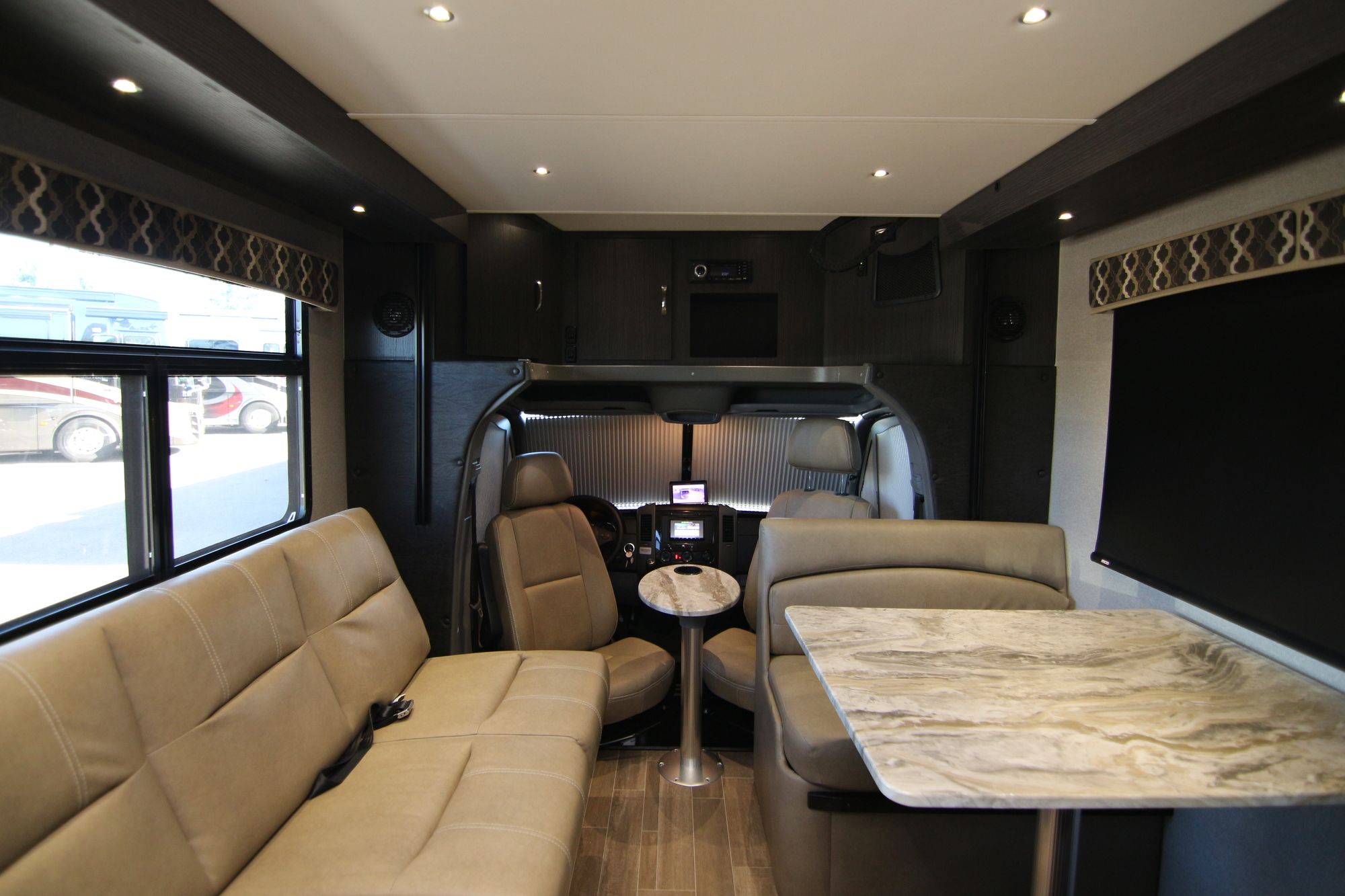 New 2020 Dynamax Isata 3 24RB Class C  For Sale