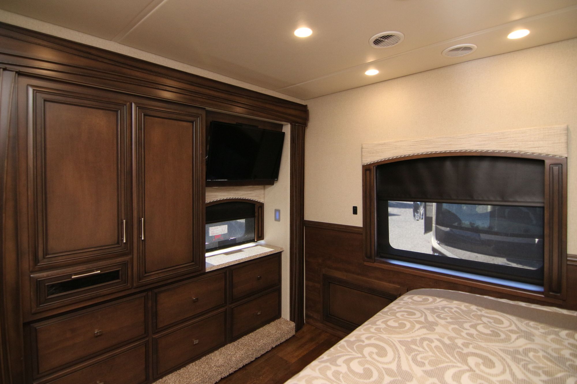 New 2019 Newmar Canyon Star 3911 Class A  For Sale