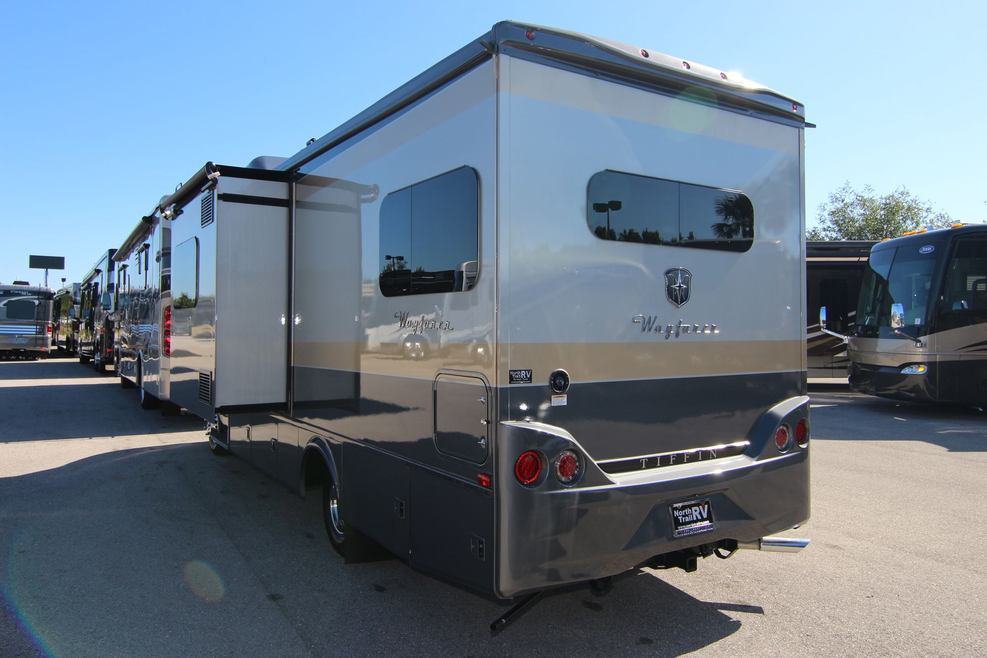 New 2020 Tiffin Motor Homes Wayfarer 24TW Class C  For Sale