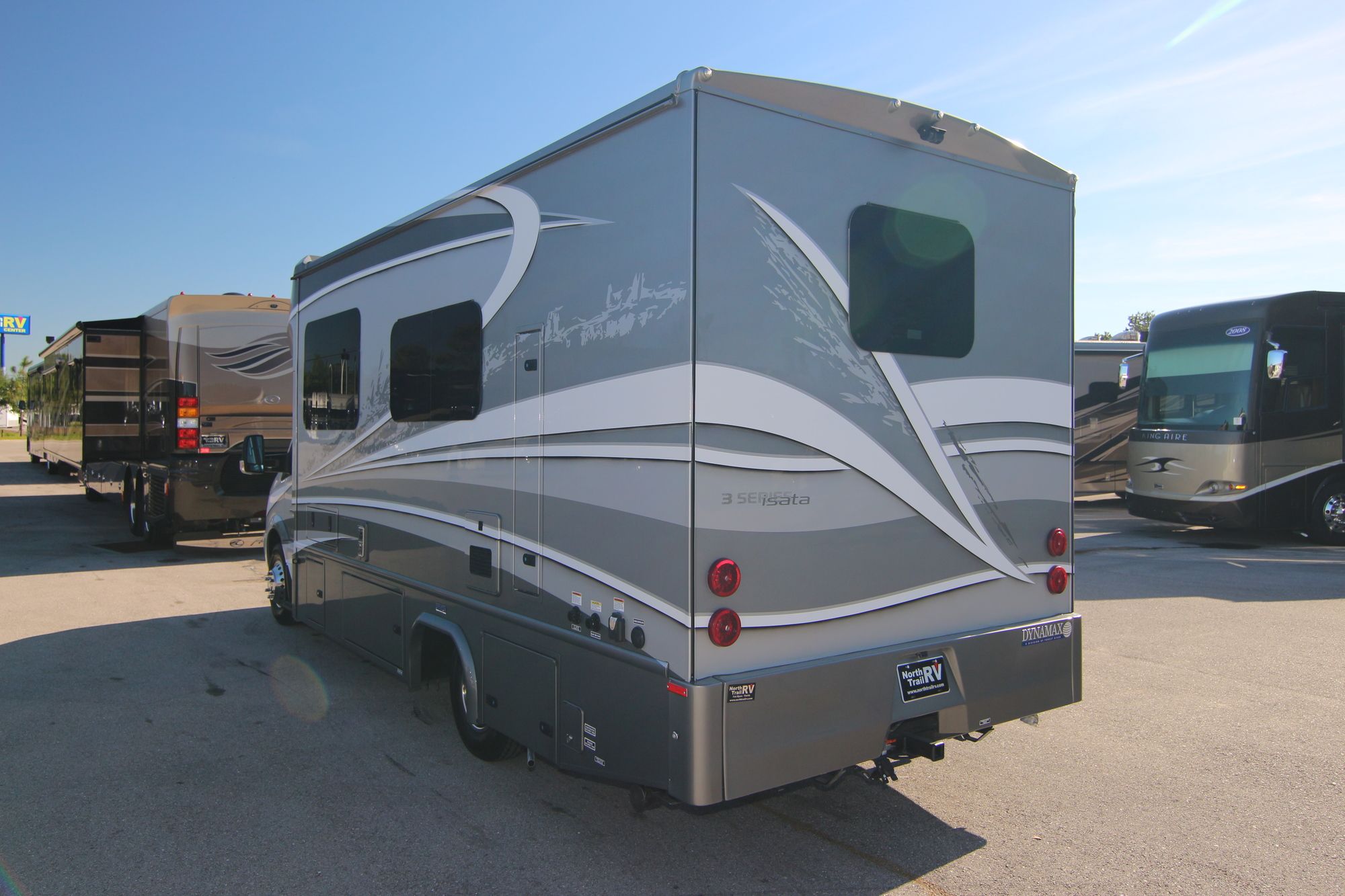 New 2020 Dynamax Isata 3 24RB Class C  For Sale