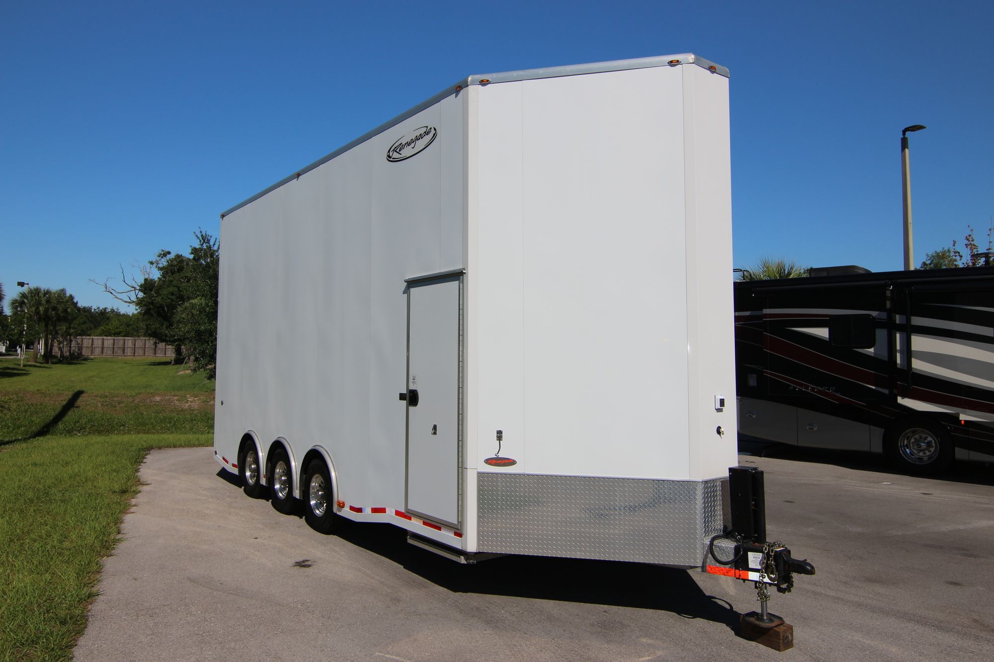 Used 2016 Renegade Rv Stacker V Nose 25TA Co  For Sale