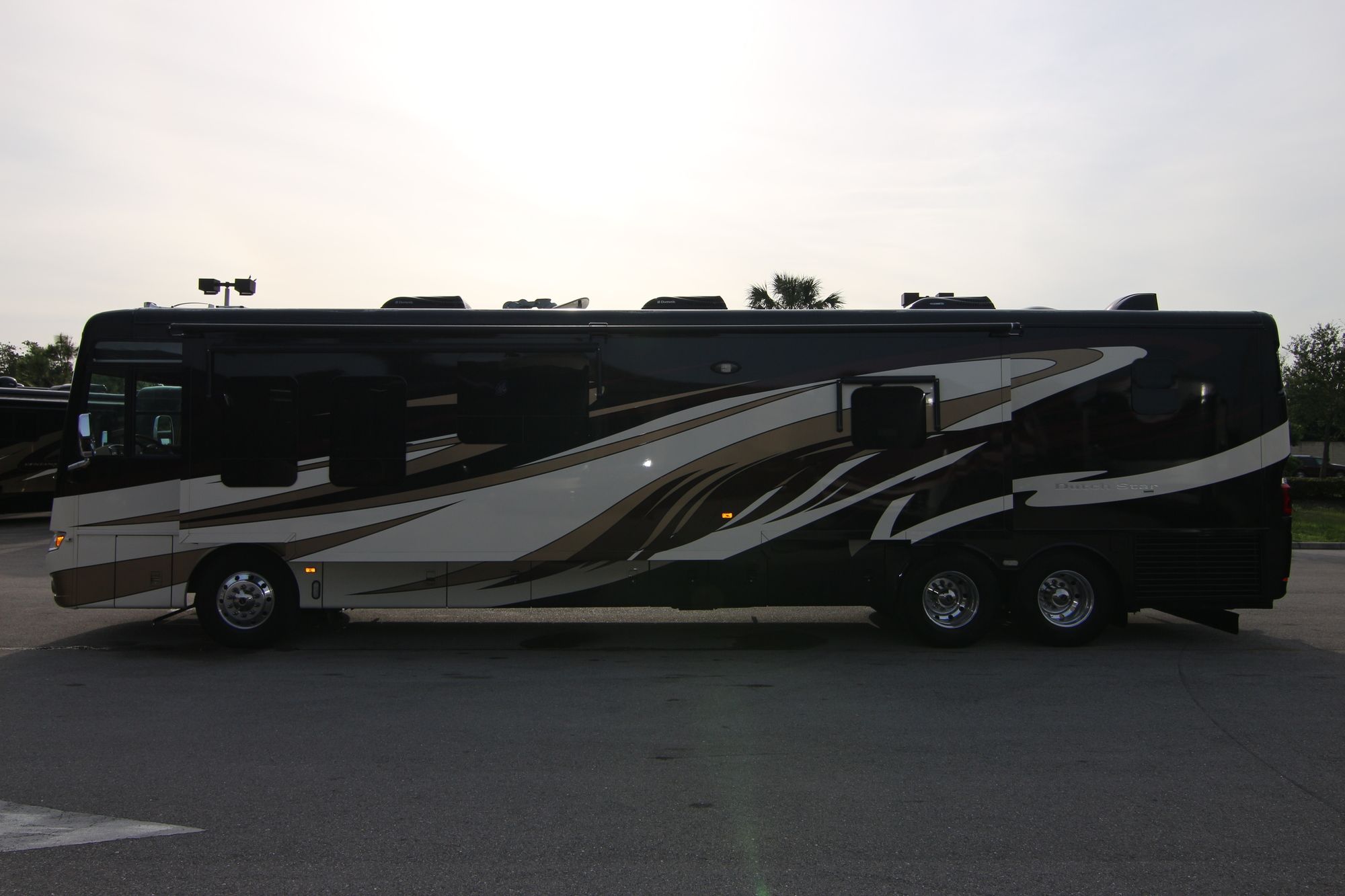 Used 2014 Newmar Dutch Star 4369 Class A  For Sale