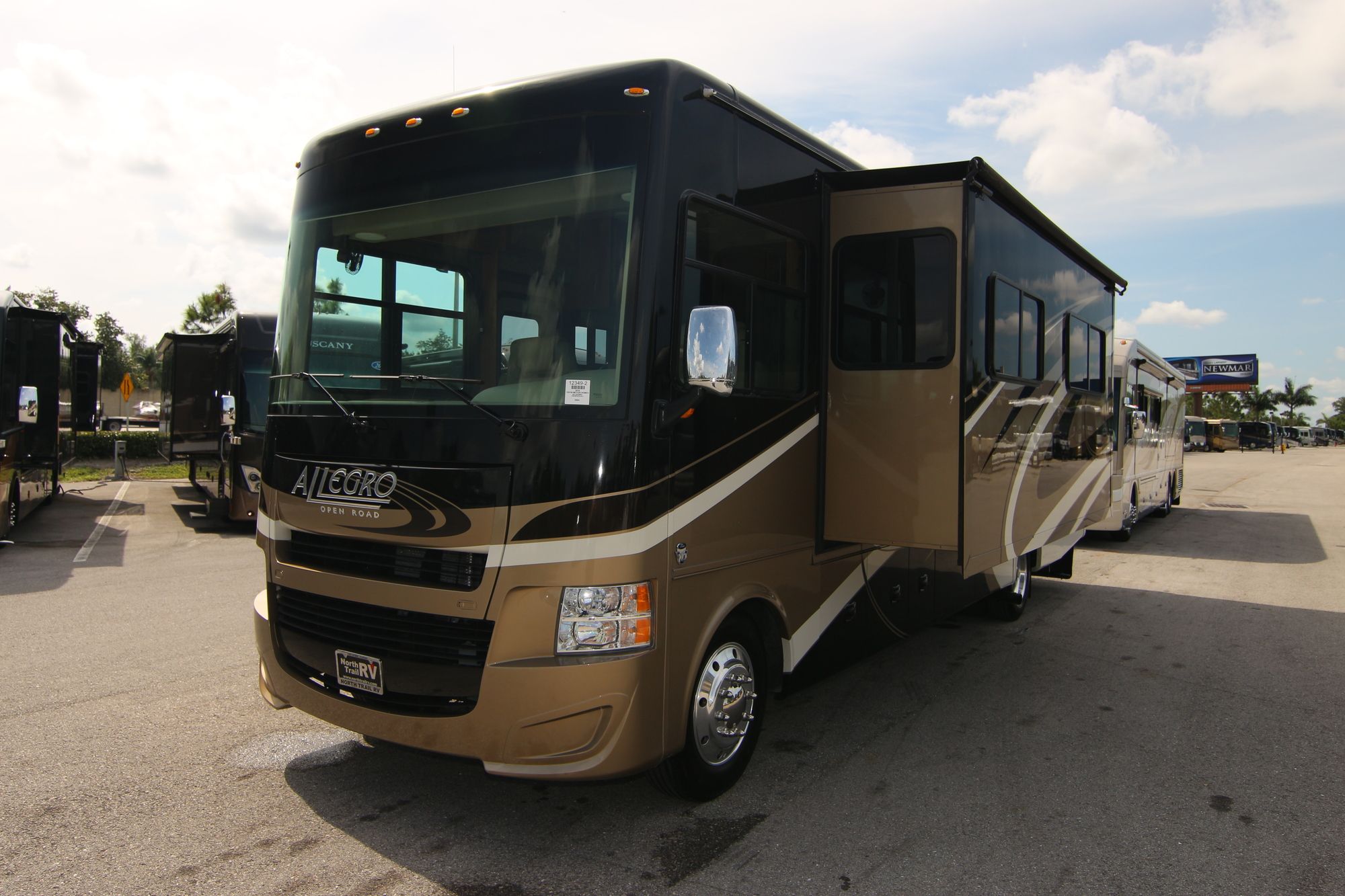 Used 2016 Tiffin Motor Homes Allegro 32SA Class A  For Sale