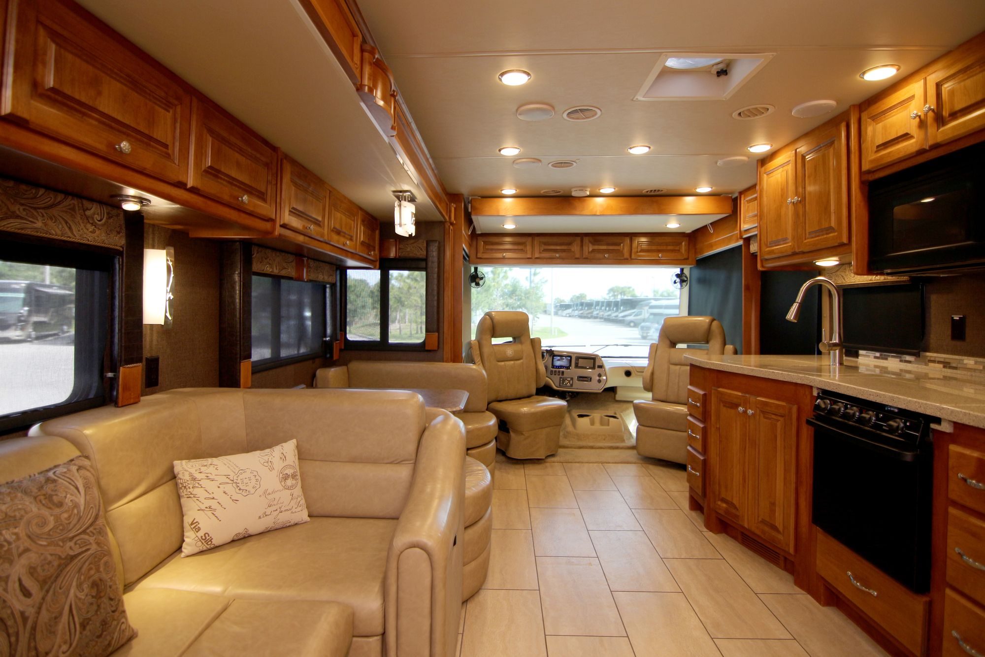 Used 2016 Tiffin Motor Homes Allegro 32SA Class A  For Sale