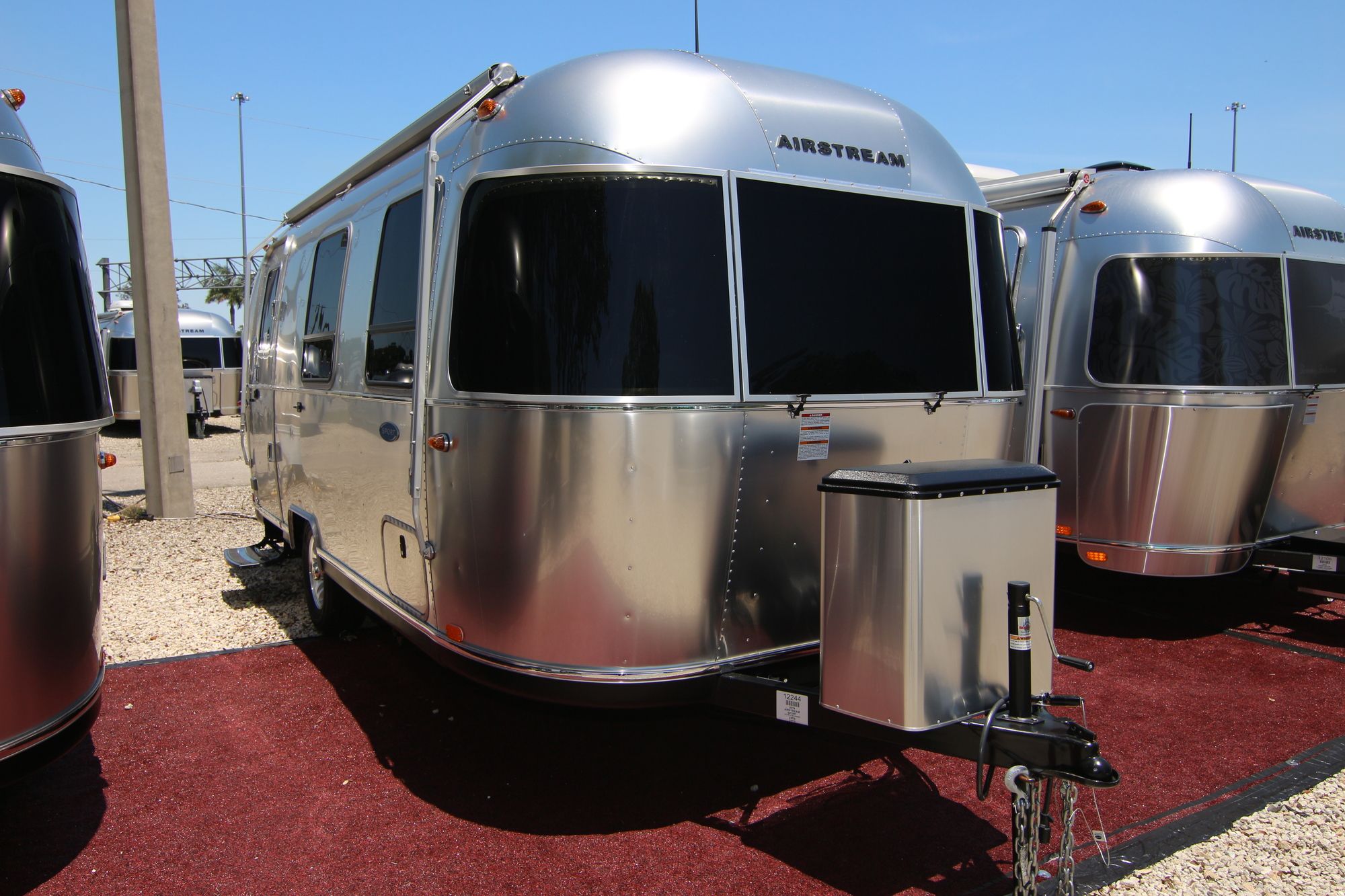 New 2019 Airstream Sport 22FB Travel Trailer  For Sale