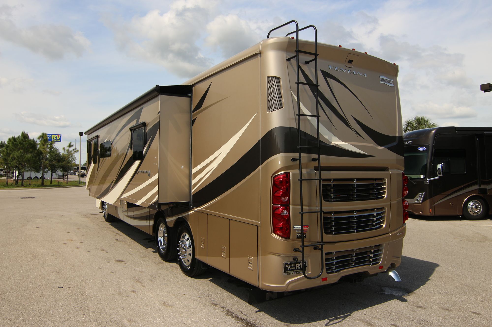 New 2019 Newmar Ventana 4002 Class A  For Sale