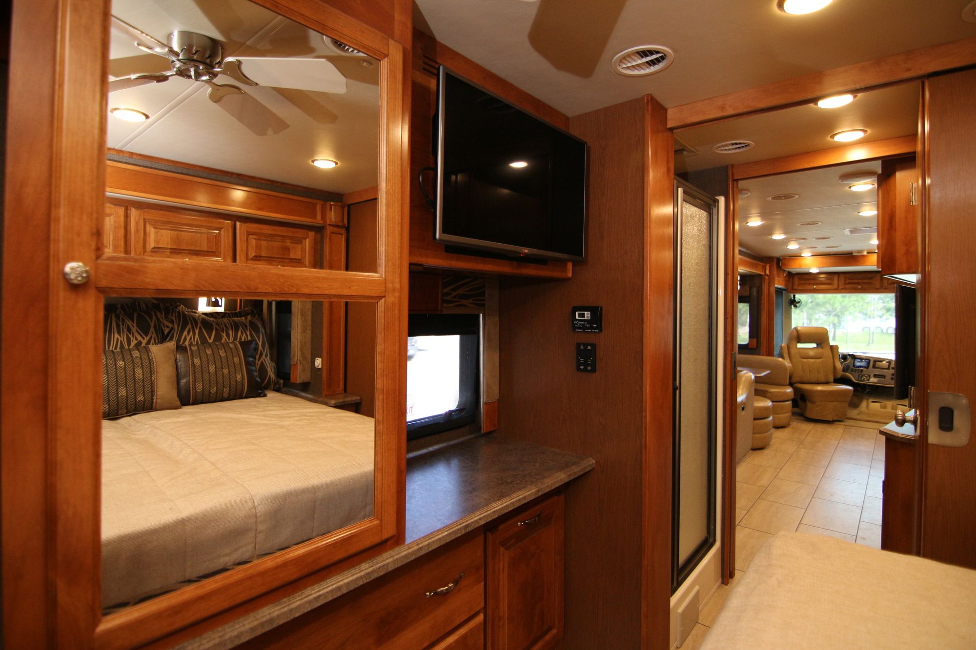 Used 2016 Tiffin Motor Homes Allegro 32SA Class A  For Sale