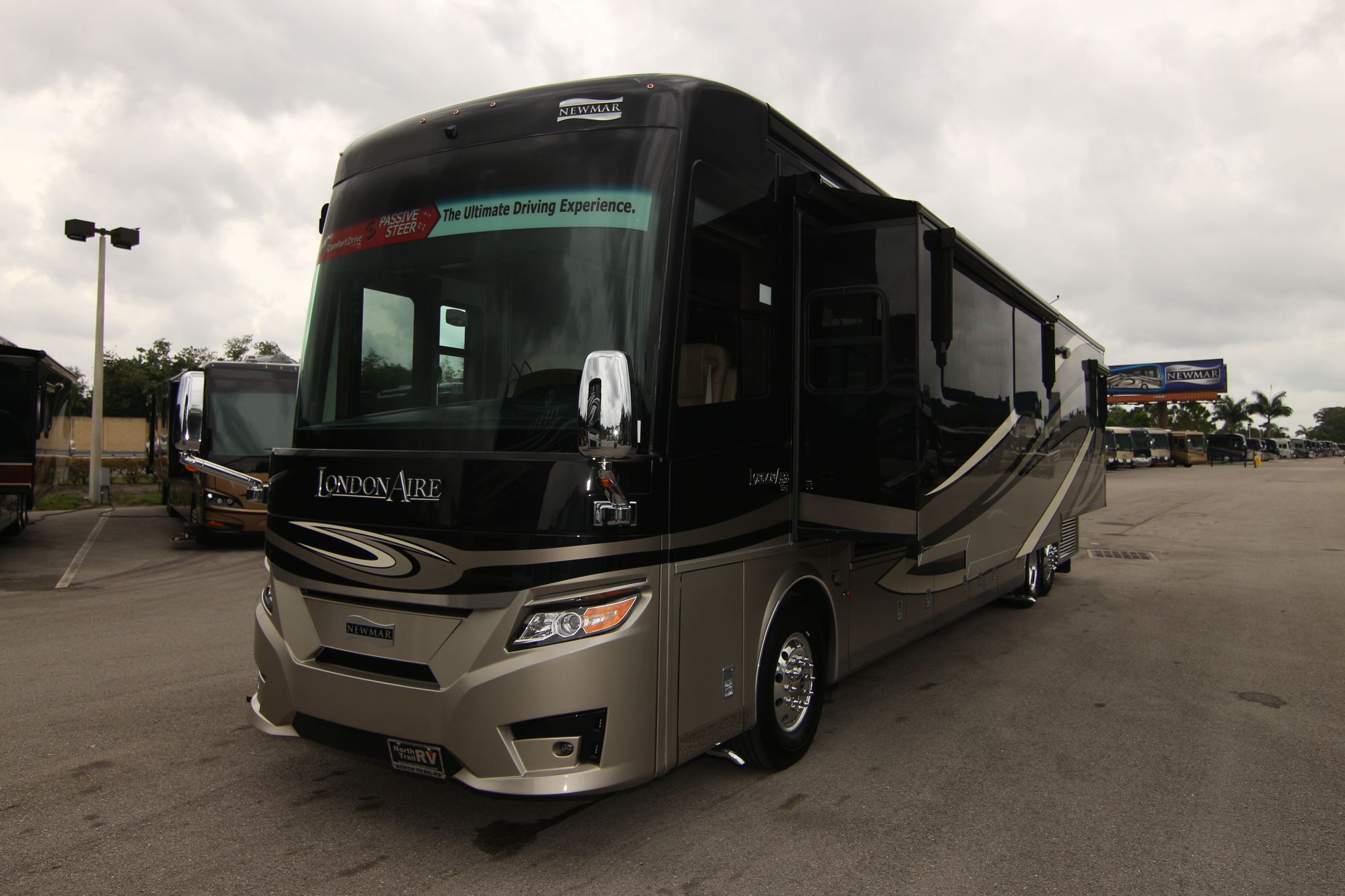 New 2019 Newmar London Aire 4551 Class A  For Sale