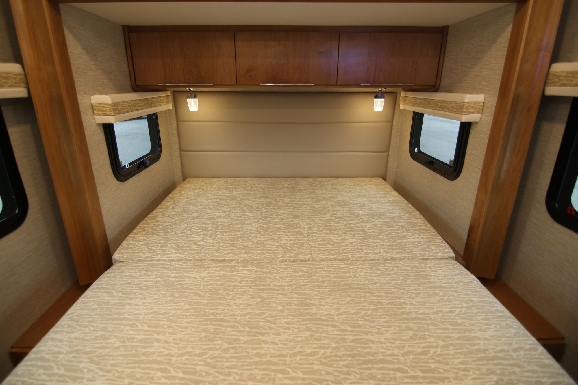 New 2020 Tiffin Motor Homes Wayfarer 25QW Class C  For Sale