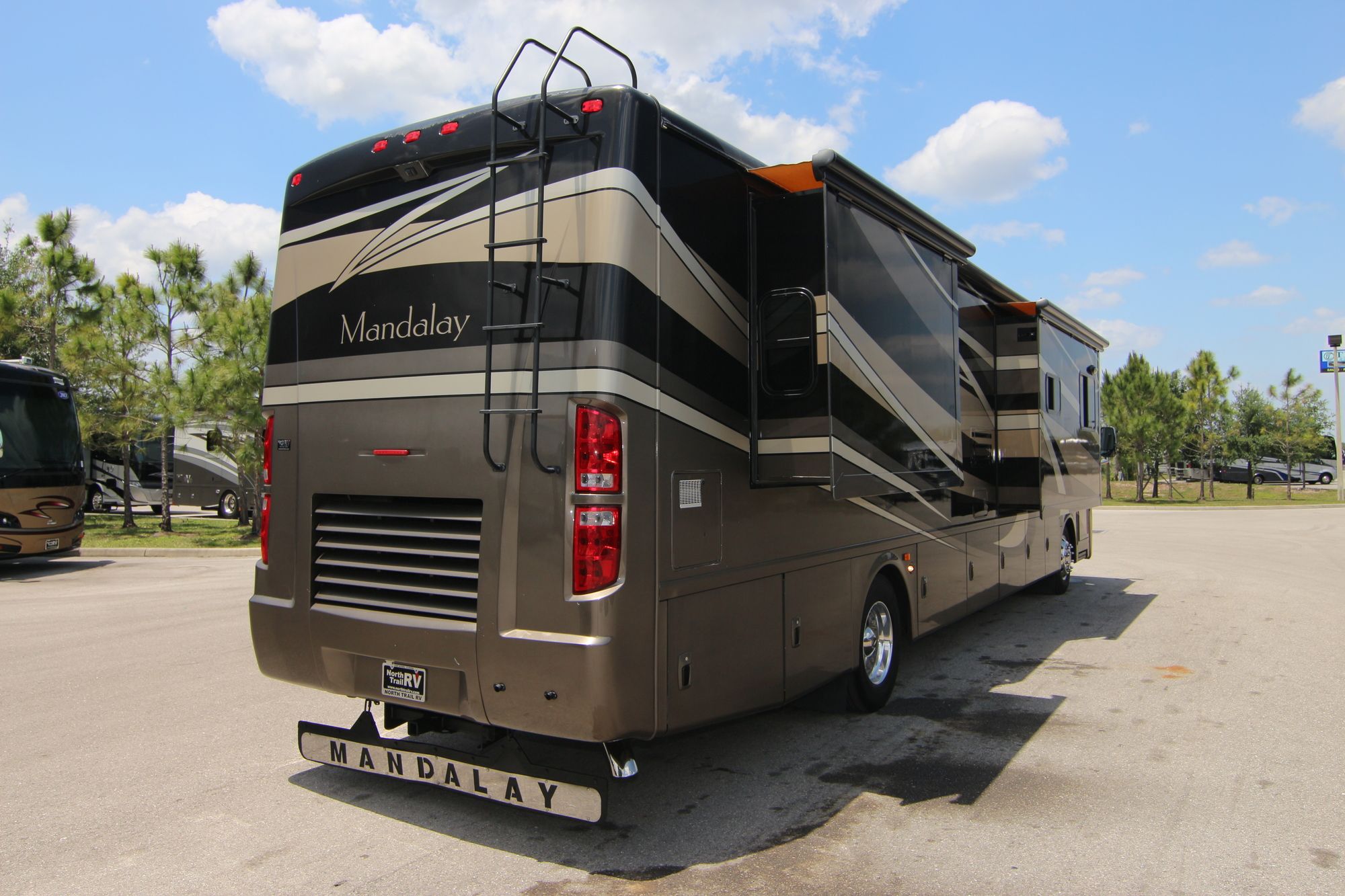 Used 2006 Four Winds Mandalay 40E Class A  For Sale