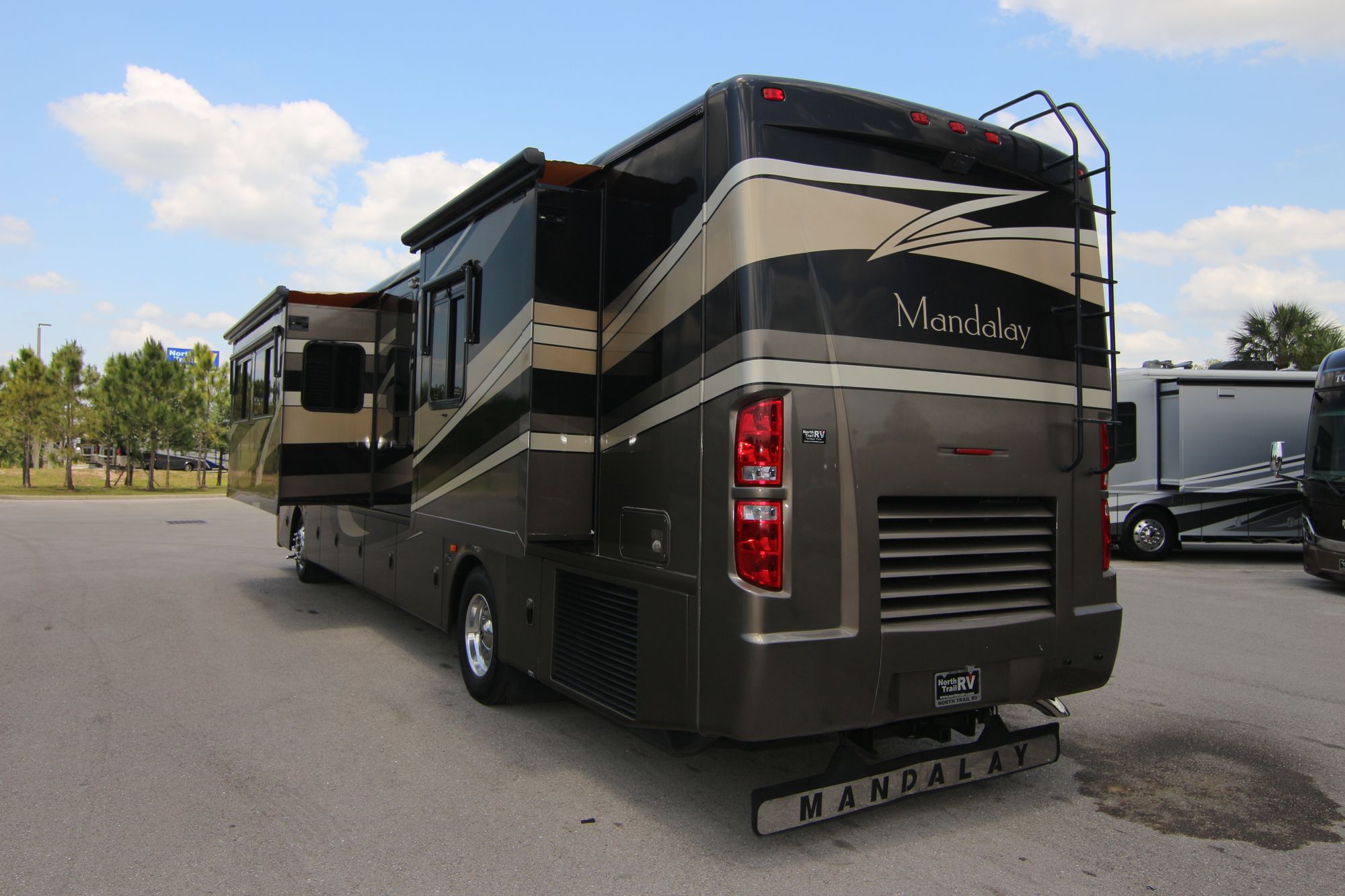 Used 2006 Four Winds Mandalay 40E Class A  For Sale