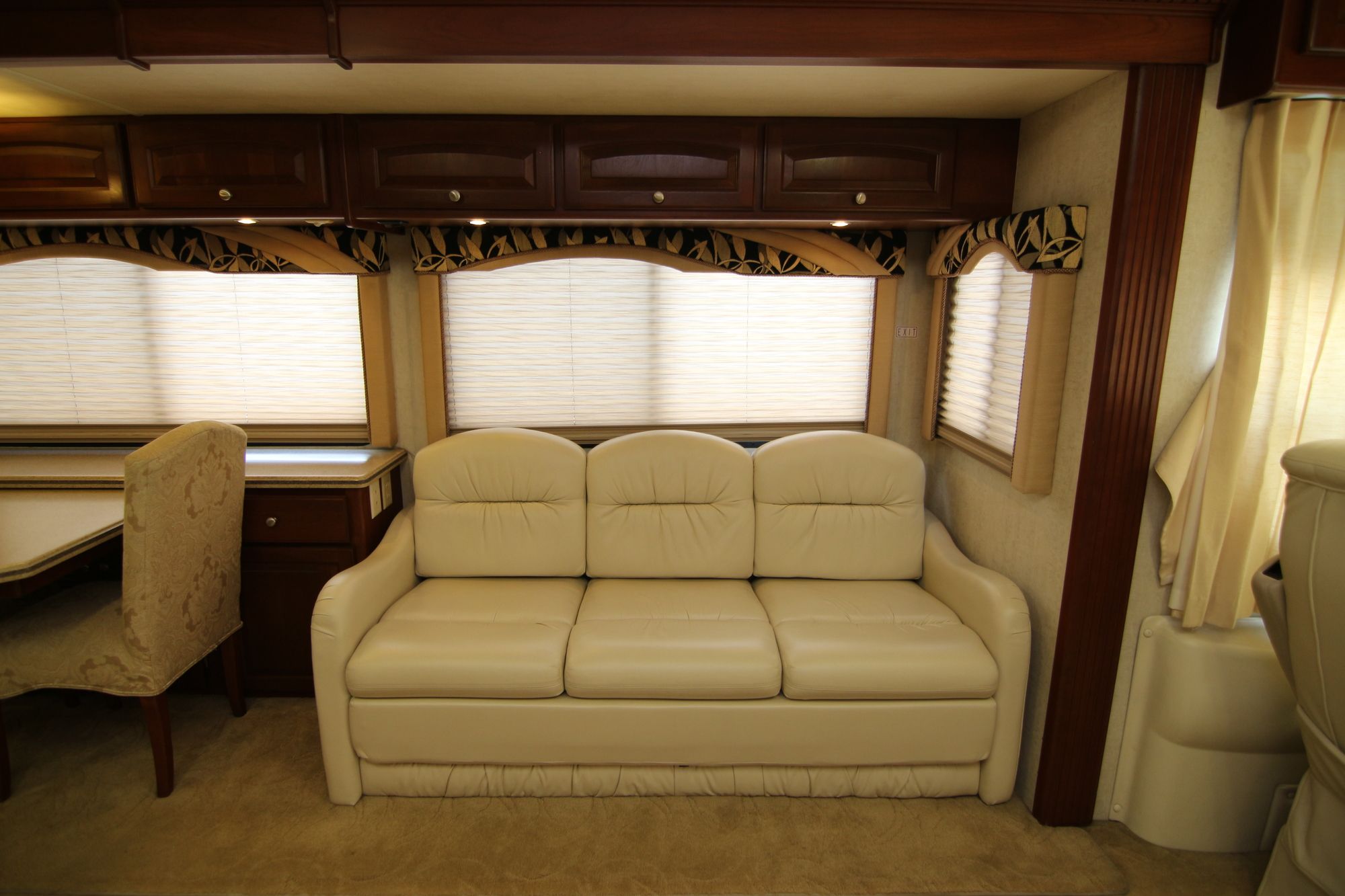 Used 2006 Four Winds Mandalay 40E Class A  For Sale