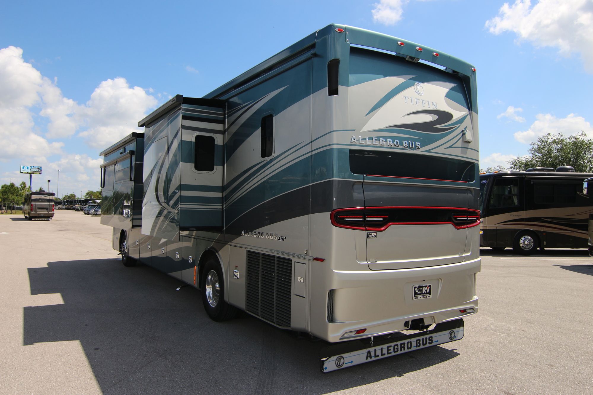 New 2019 Tiffin Motor Homes Allegro Bus 40IP Class A  For Sale