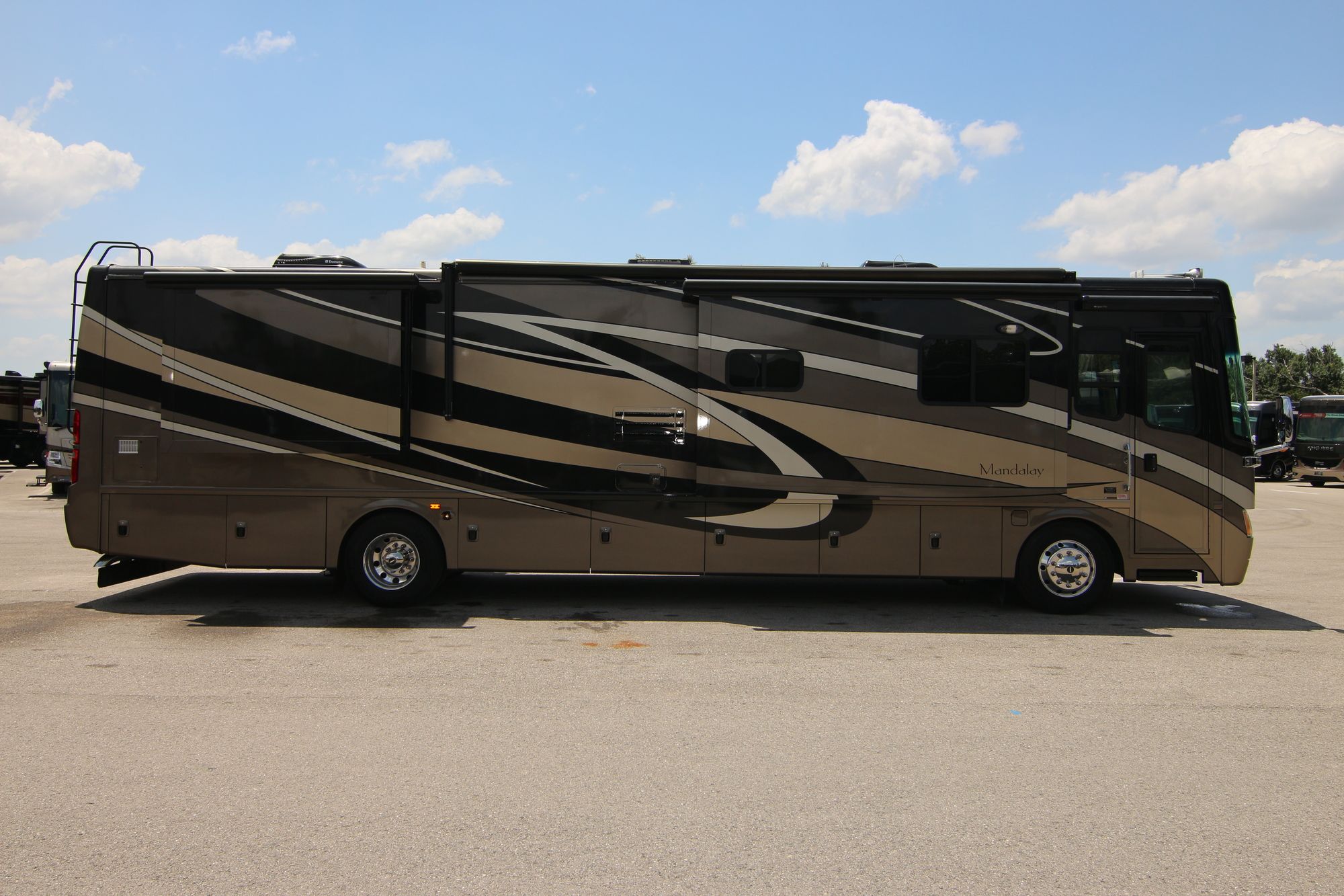 Used 2006 Four Winds Mandalay 40E Class A  For Sale